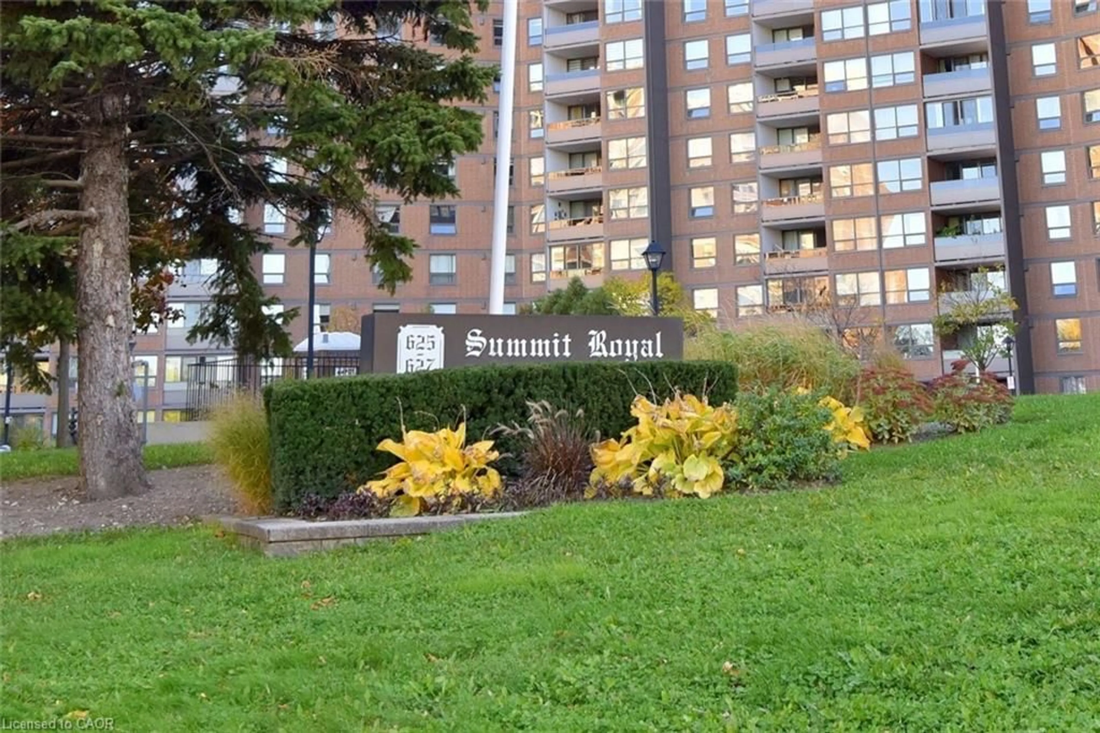 Unknown for 627 The West Mall Dr #802, Toronto Ontario M9C 4X5