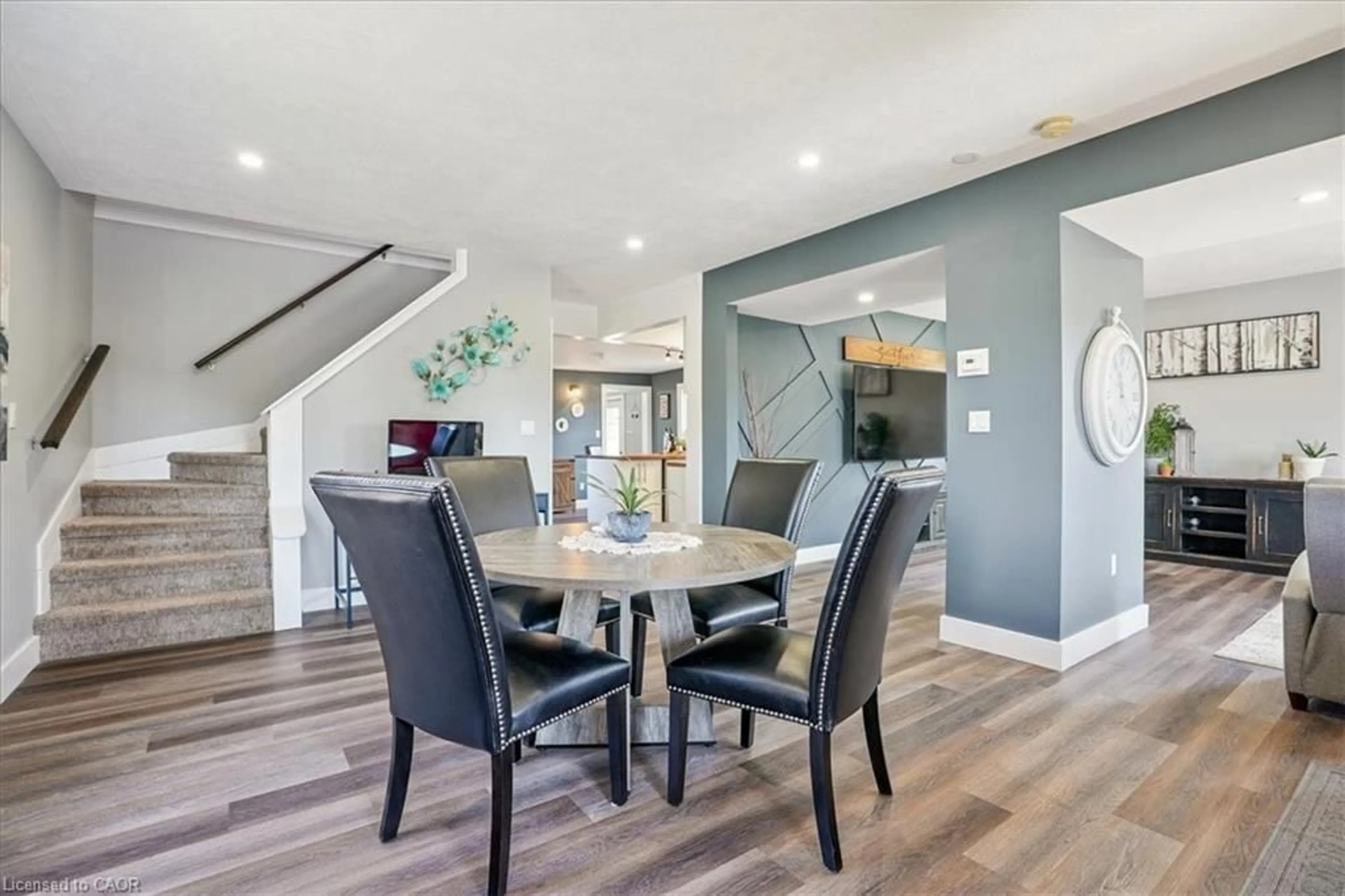 Dining room, unknown for 15 Main Ave, Fisherville Ontario N0A 1G0