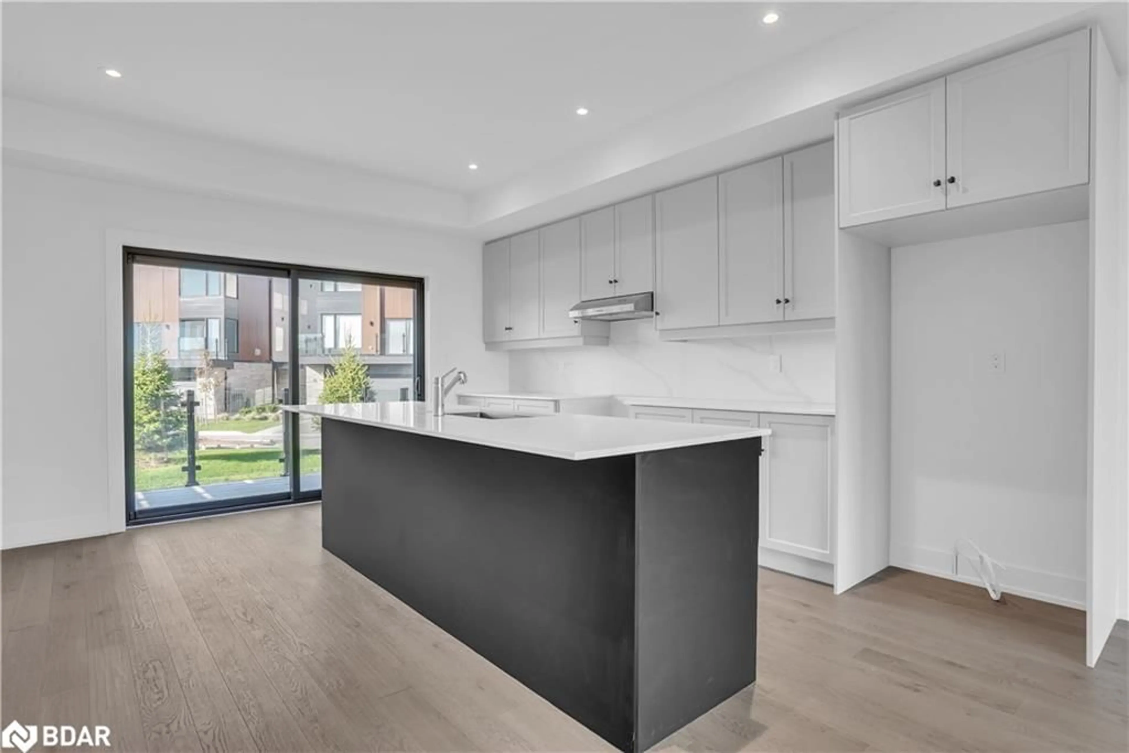 Open concept kitchen, unknown for 117 Sladden Court Crt, Thornbury Ontario N0H 2P0