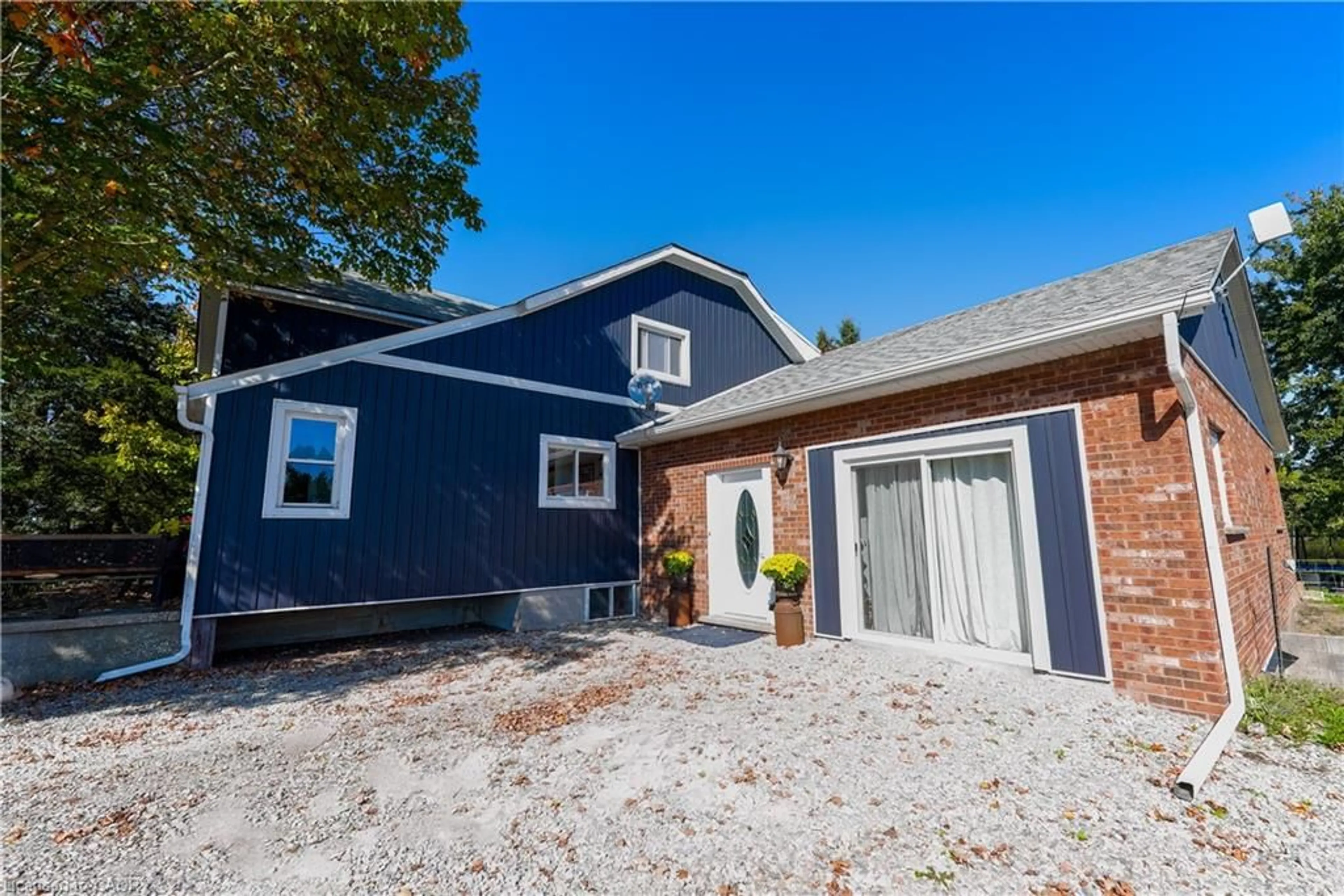 Home with brick exterior material, street for 940 Hutchinson Rd, Lowbanks Ontario N0A 1K0
