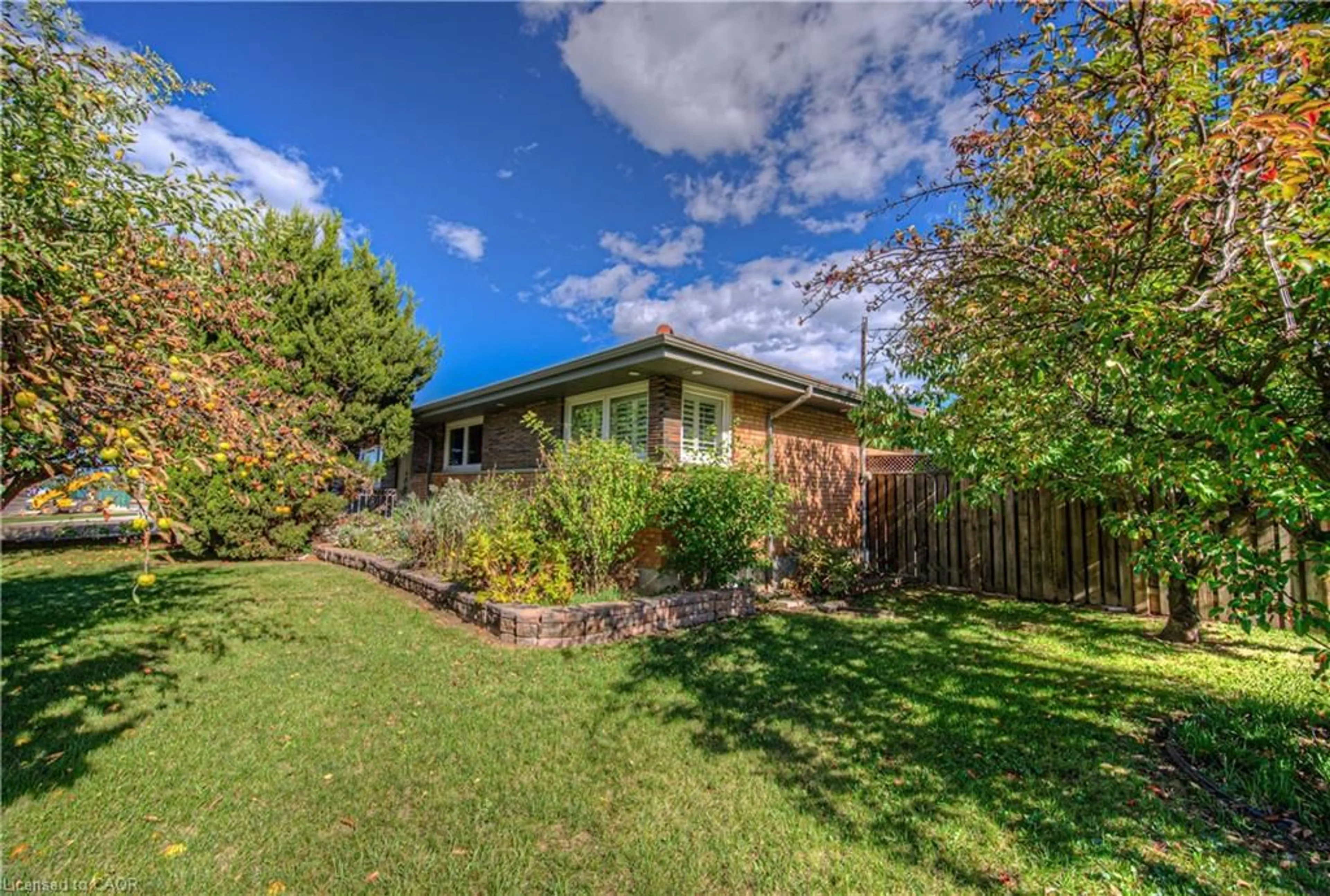 Unknown for 82 Millen Rd, Stoney Creek Ontario L8G 3G2