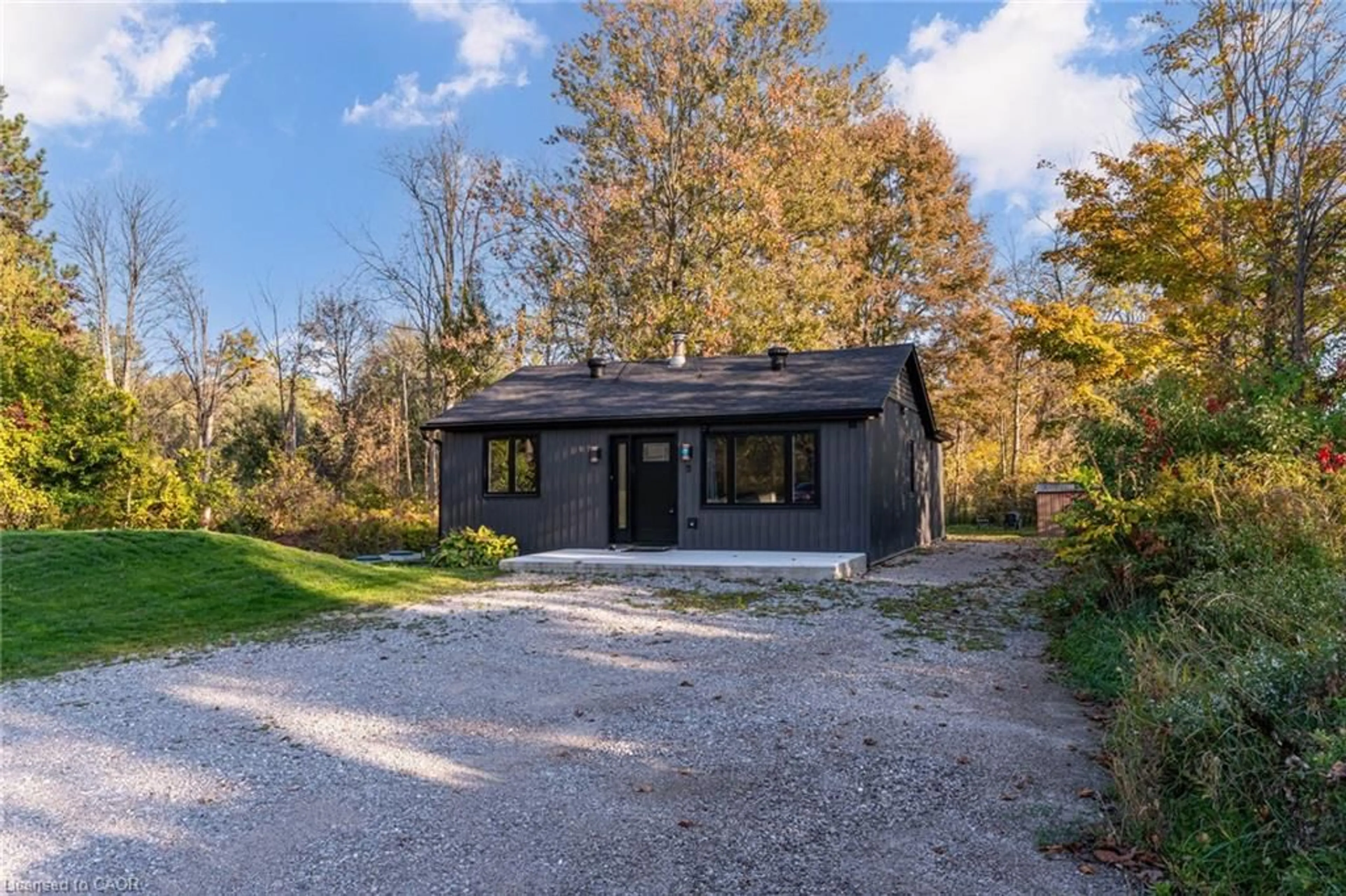 A pic from outside/outdoor area/front of a property/back of a property/a pic from drone, unknown for 8 Mountsberg Rd, Hamilton Ontario L0P 1B0
