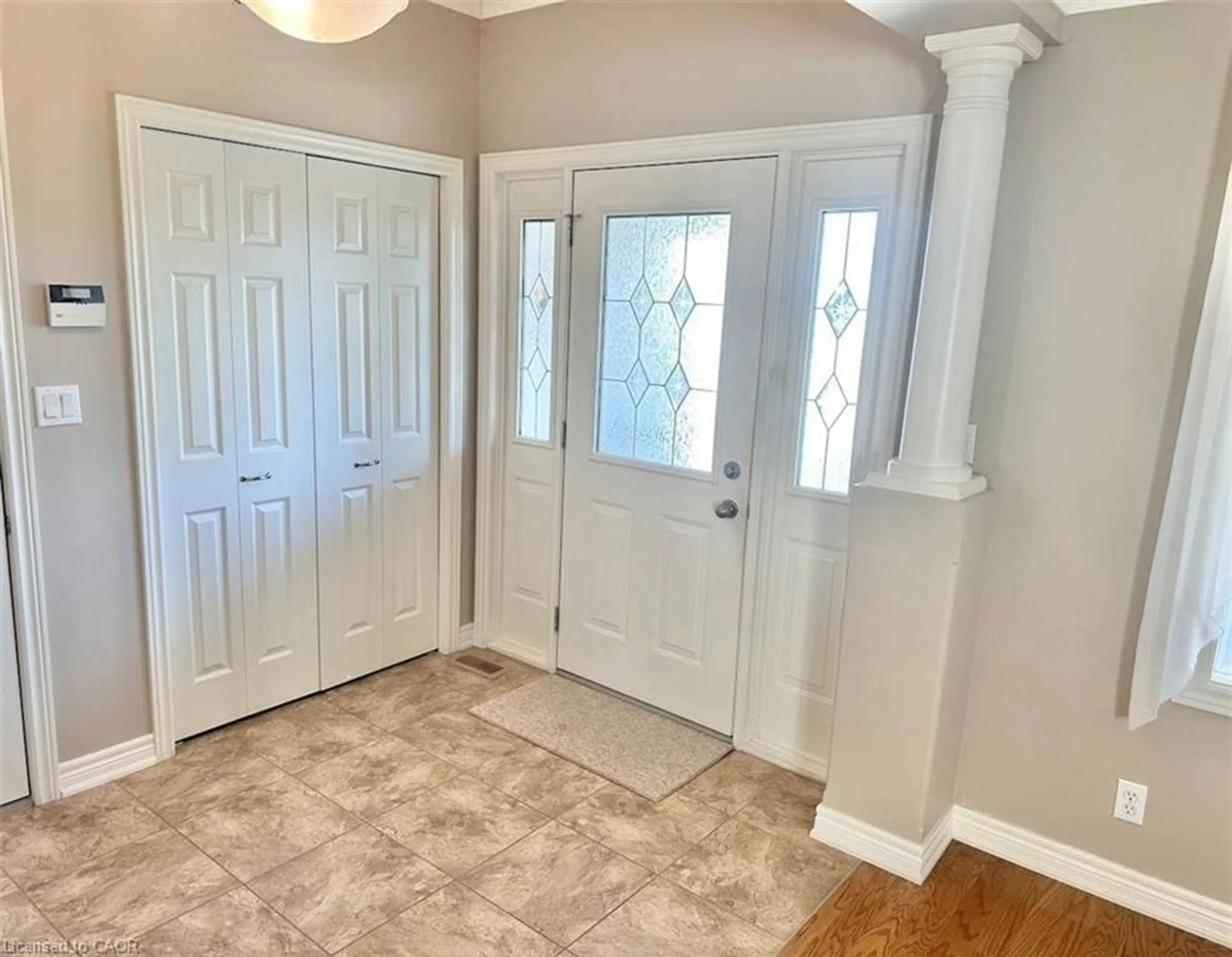 Indoor entryway for 31 Geoffery Rd, Port Dover Ontario N0A 1N4