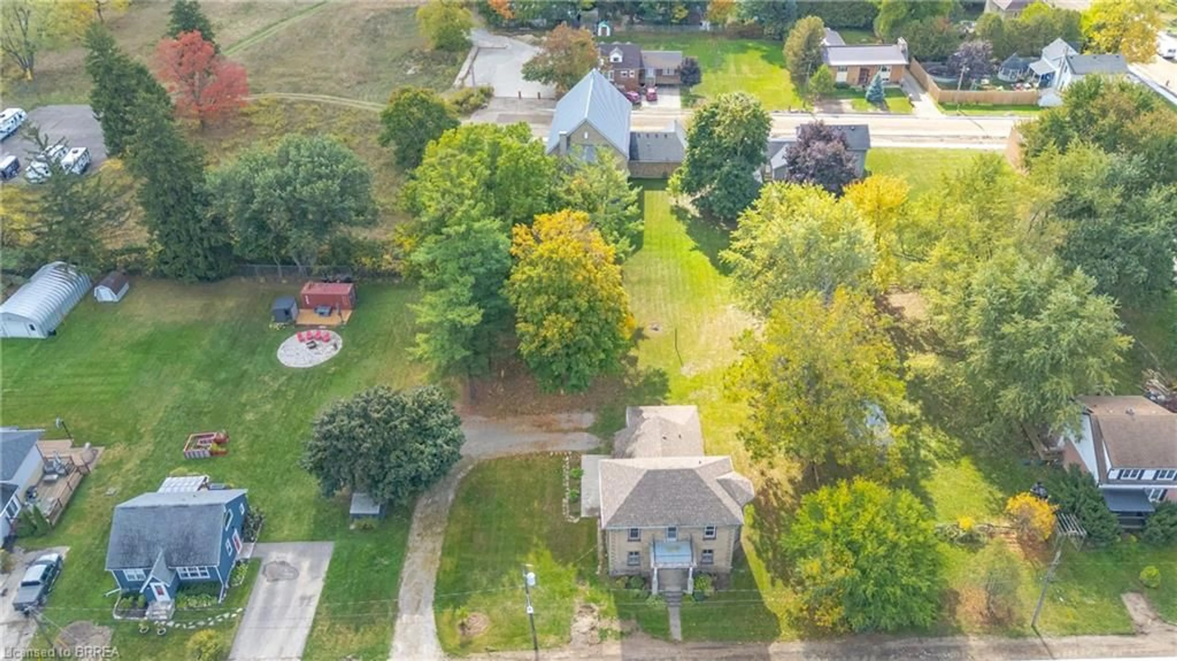 A pic from outside/outdoor area/front of a property/back of a property/a pic from drone, street for 23 Victoria St, Princeton Ontario N0J 1V0