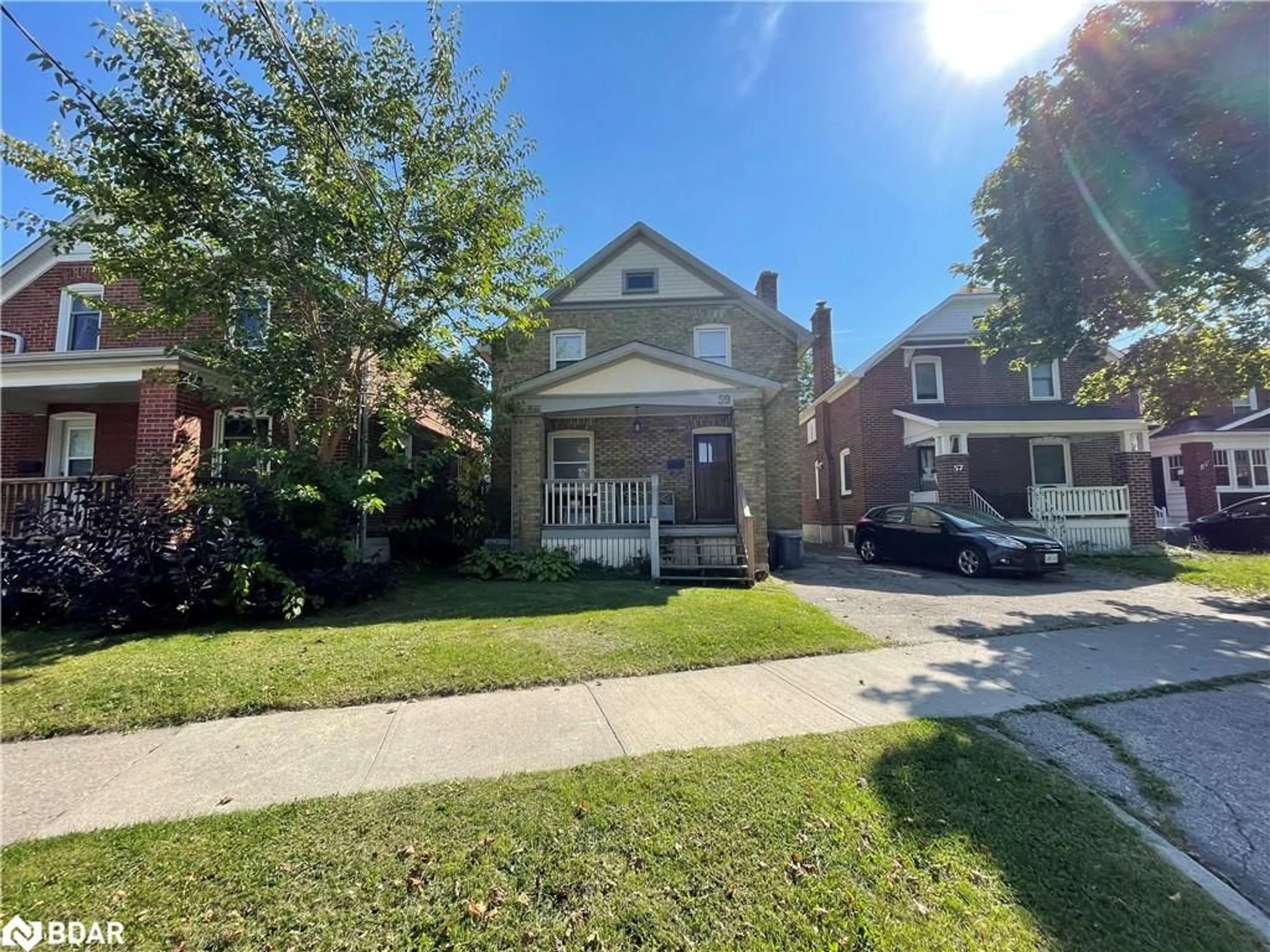 A pic from outside/outdoor area/front of a property/back of a property/a pic from drone, street for 59 Laurel St, Waterloo Ontario N2J 2H3