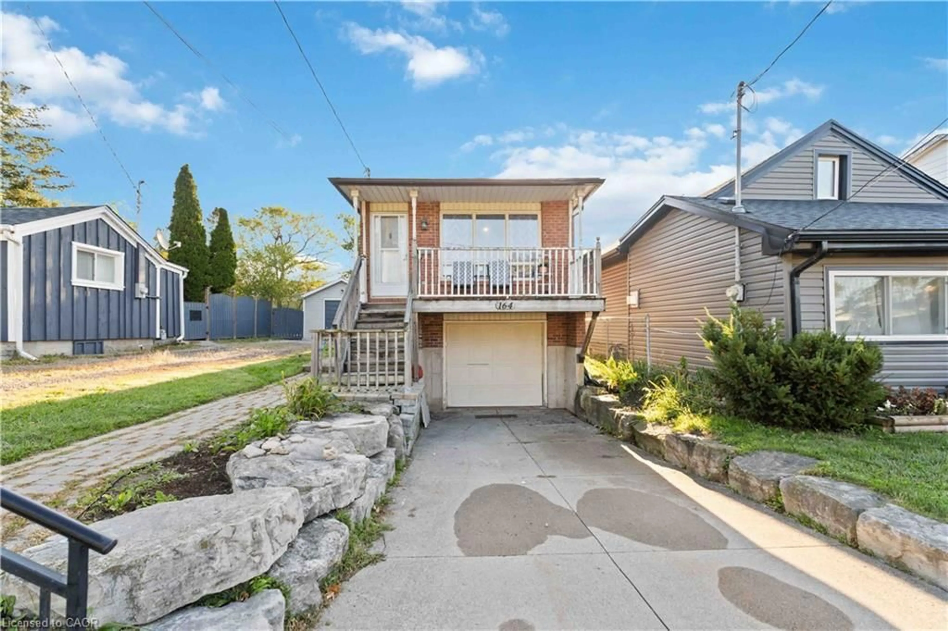 Home with brick exterior material, street for 164 Dufferin Ave, Smithville Ontario L0R 2A0