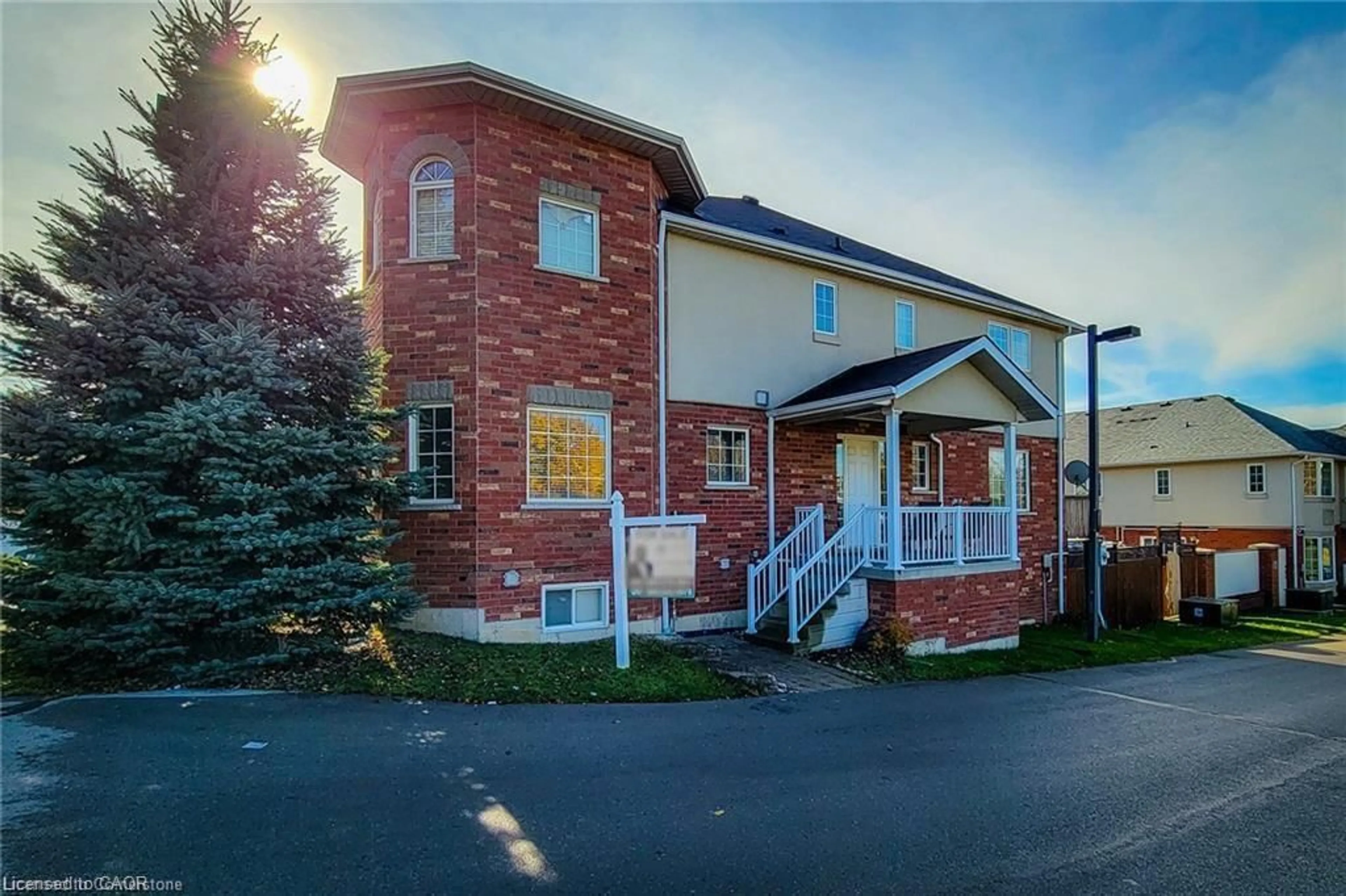 Unknown for 20 Mcconkey Cres, Brantford Ontario N3S 0B9