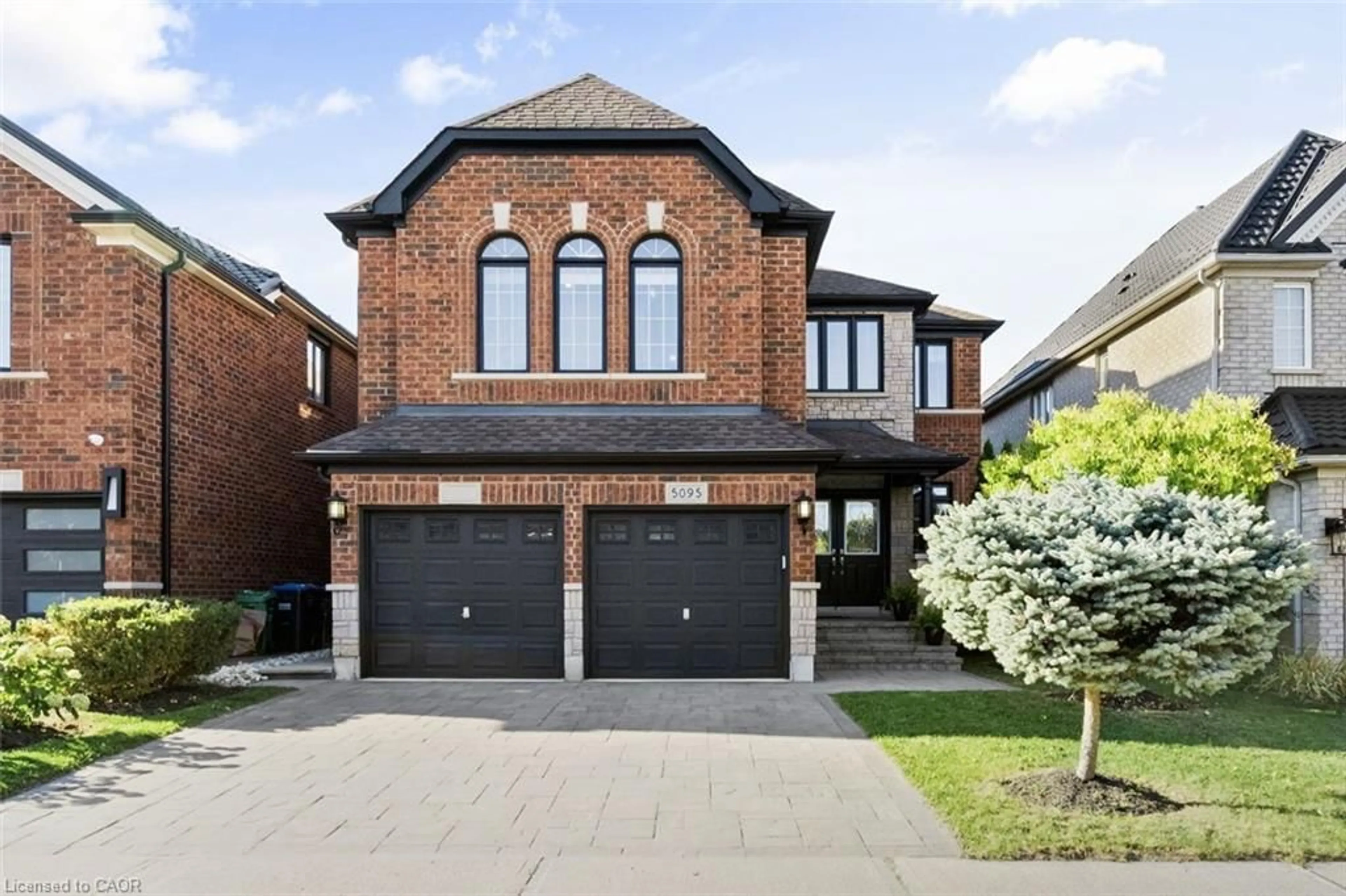Home with brick exterior material, street for 5095 Preservation Cir, Mississauga Ontario L5M 7T5