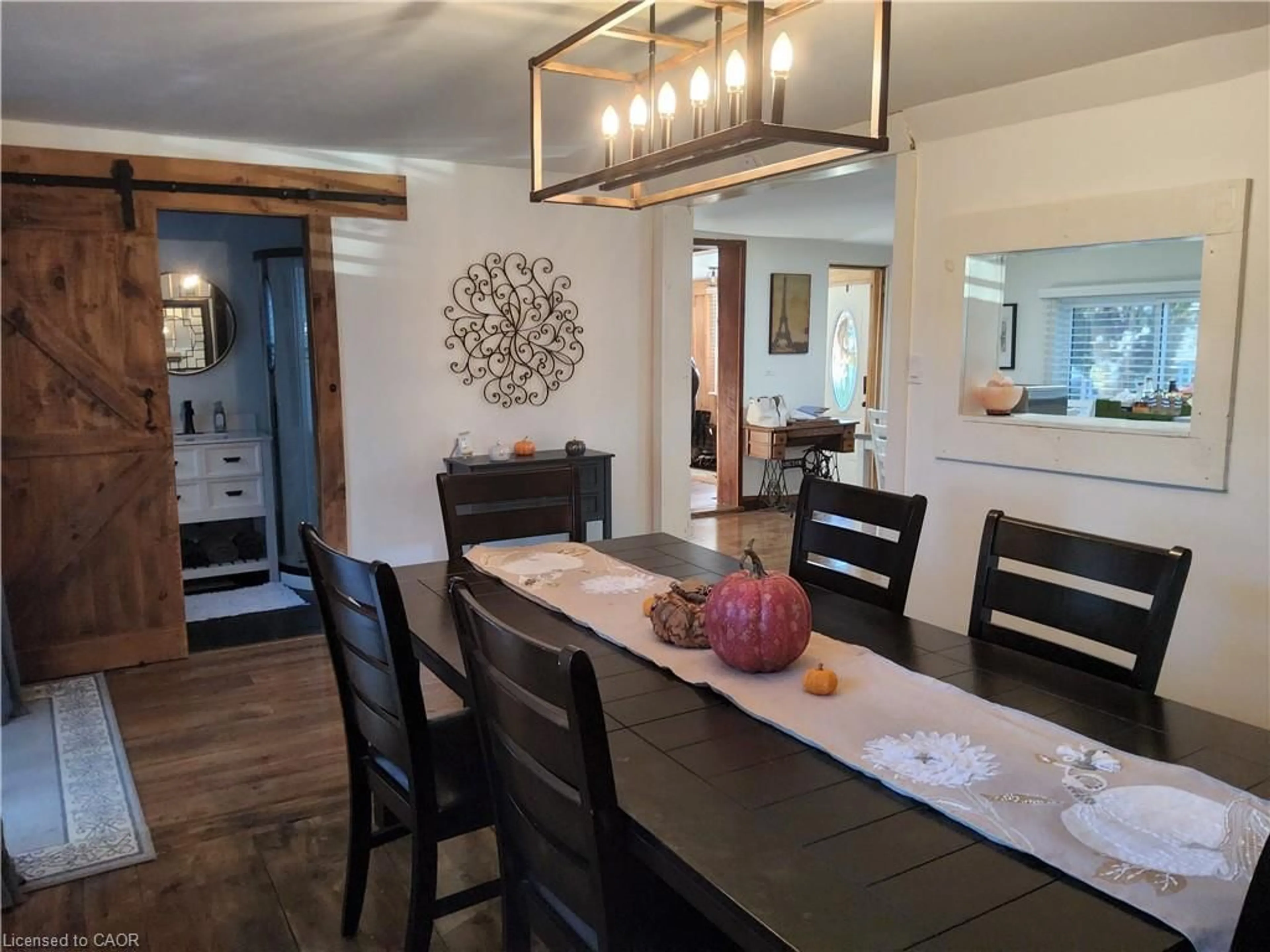Dining room, wood/laminate floor for 1 John Ave, Paris Ontario N3L 2S8