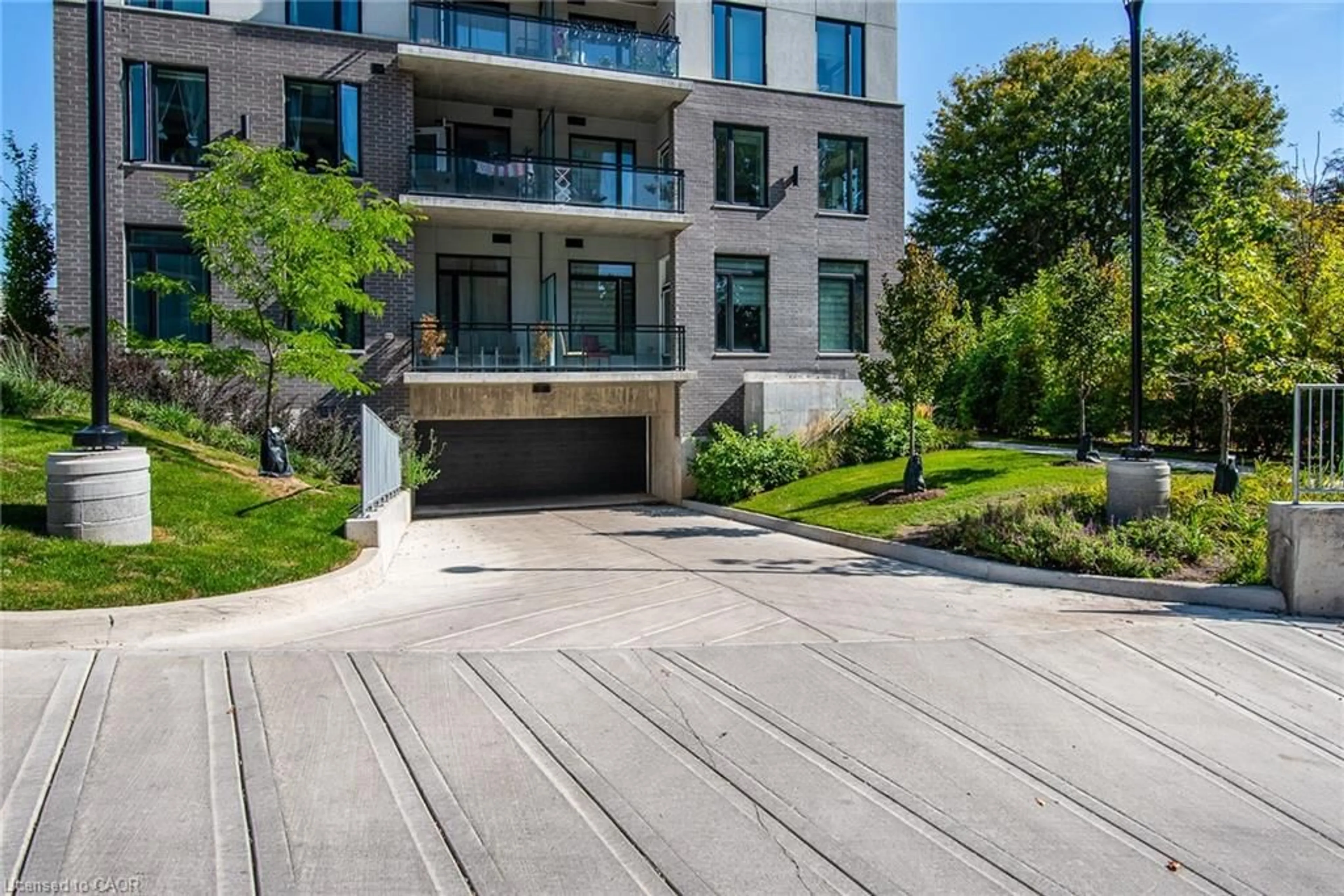 Patio, street for 107 Roger St #414, Waterloo Ontario N2J 0G3
