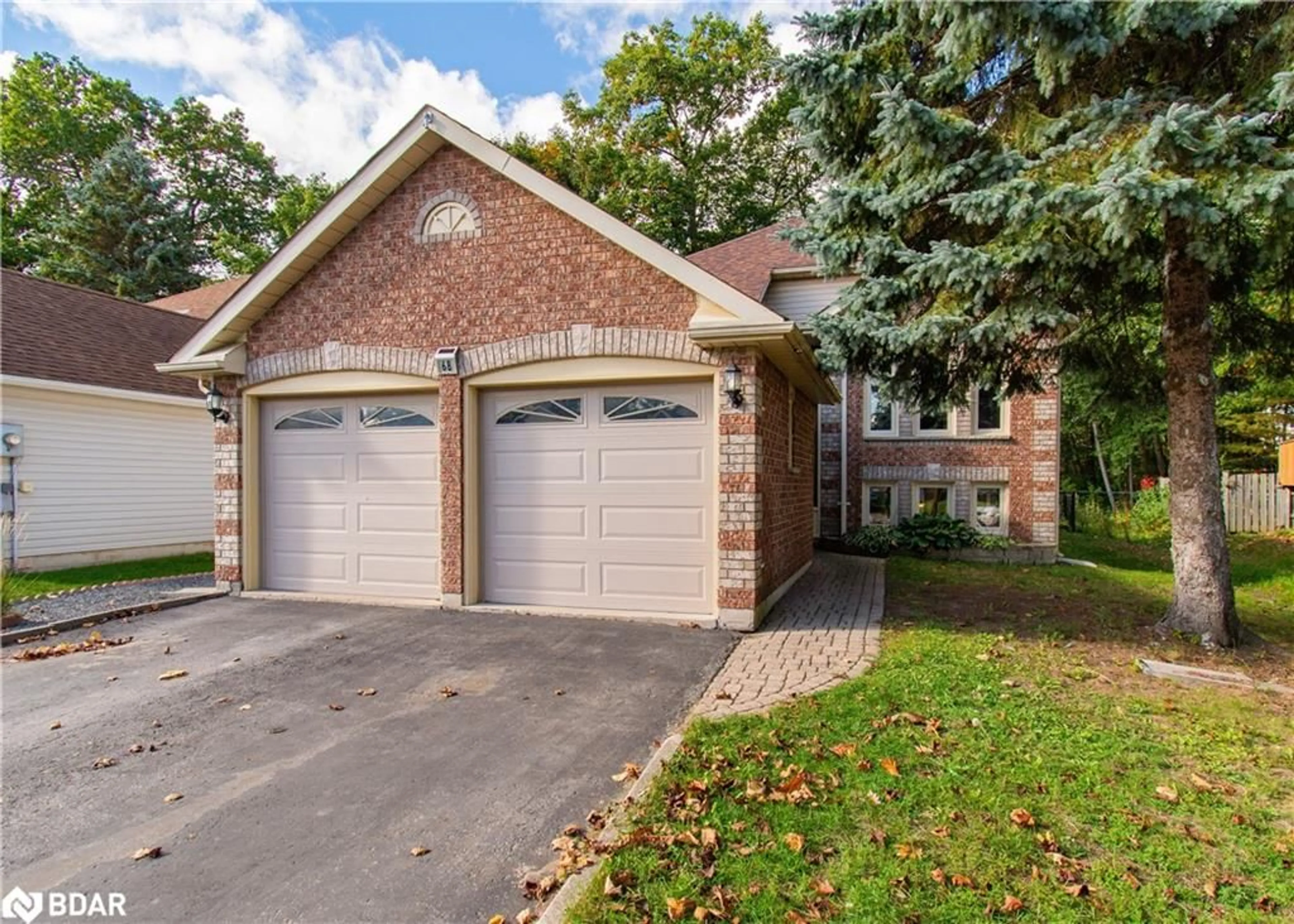 Home with brick exterior material, street for 68 Dyer Dr, Wasaga Beach Ontario L9Z 1E4