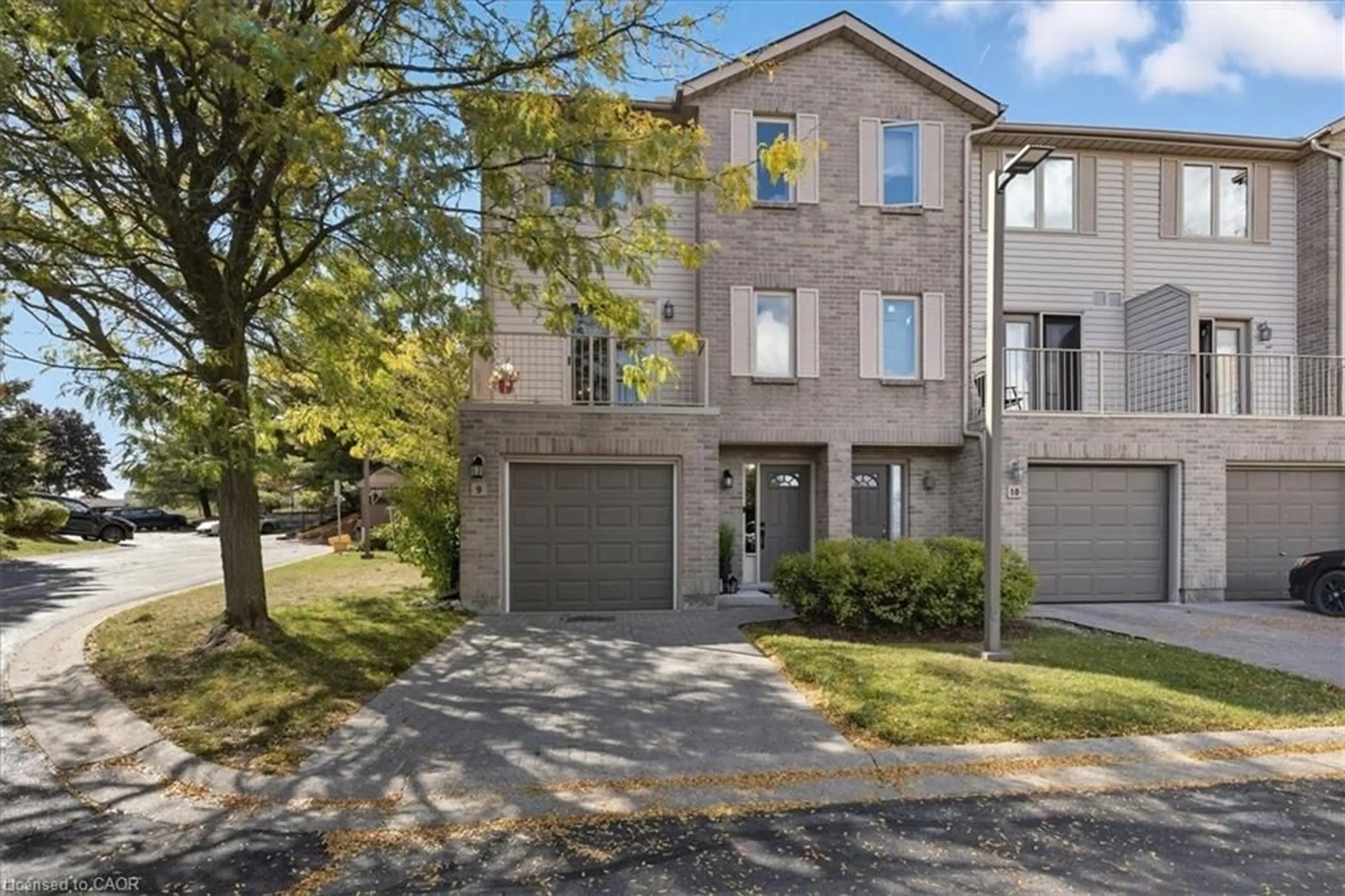 Home with brick exterior material, street for 230 Blackhorne Dr #9, Kitchener Ontario N2E 1Z4