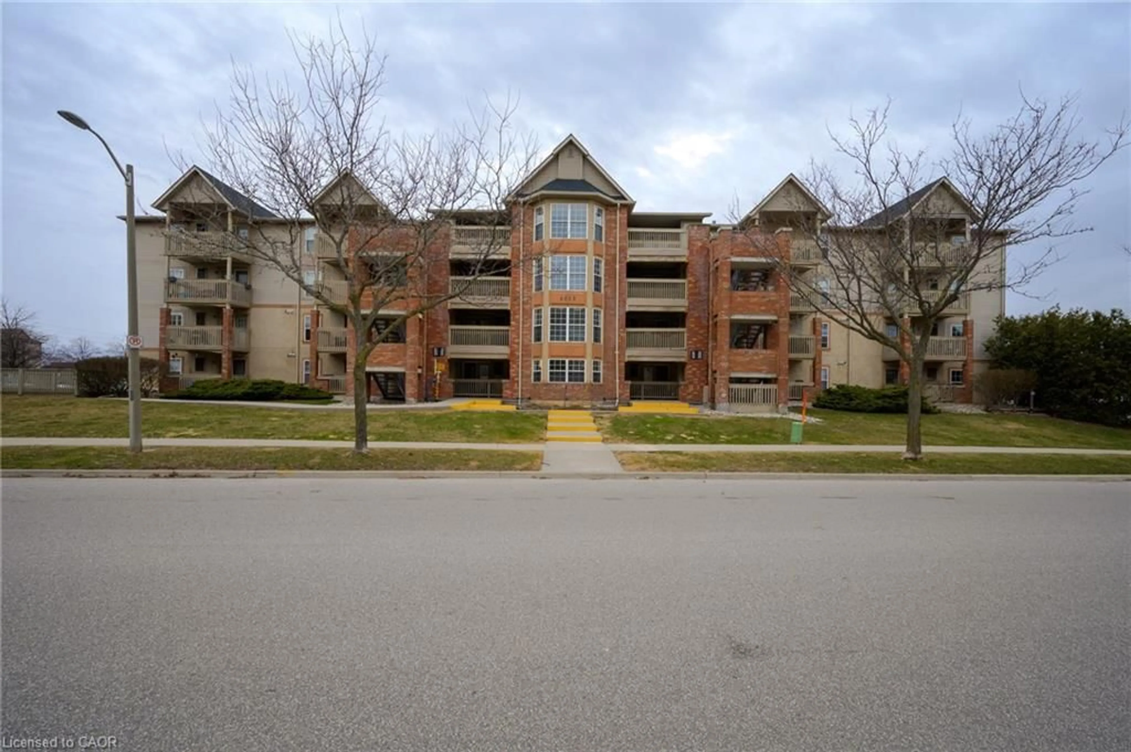 Unknown for 4015 Kilmer Dr #110, Burlington Ontario L7M 4M4