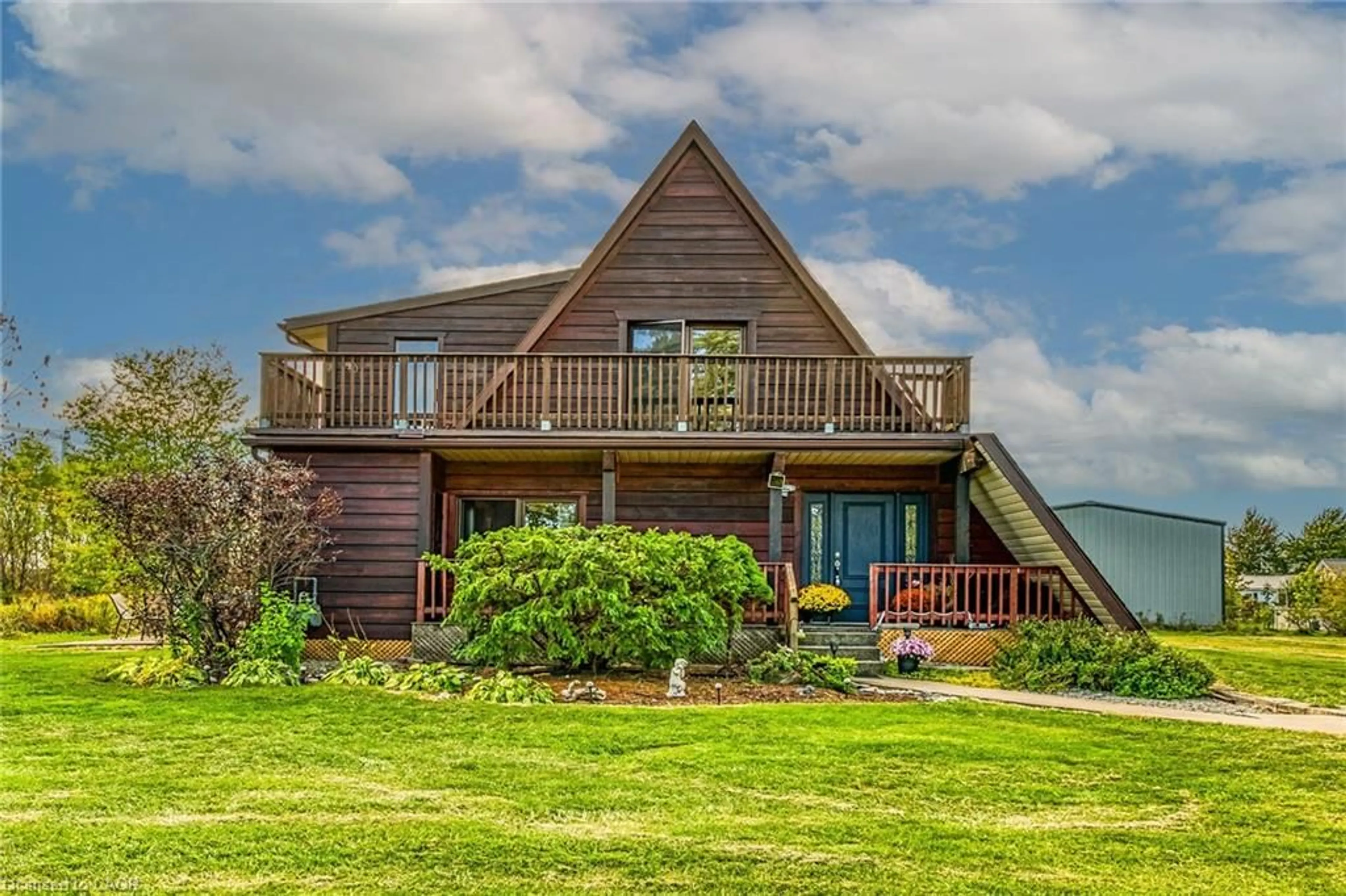 Home with vinyl exterior material, mountain view for 10 Kimber Rd, Lowbanks Ontario N0A 1K0
