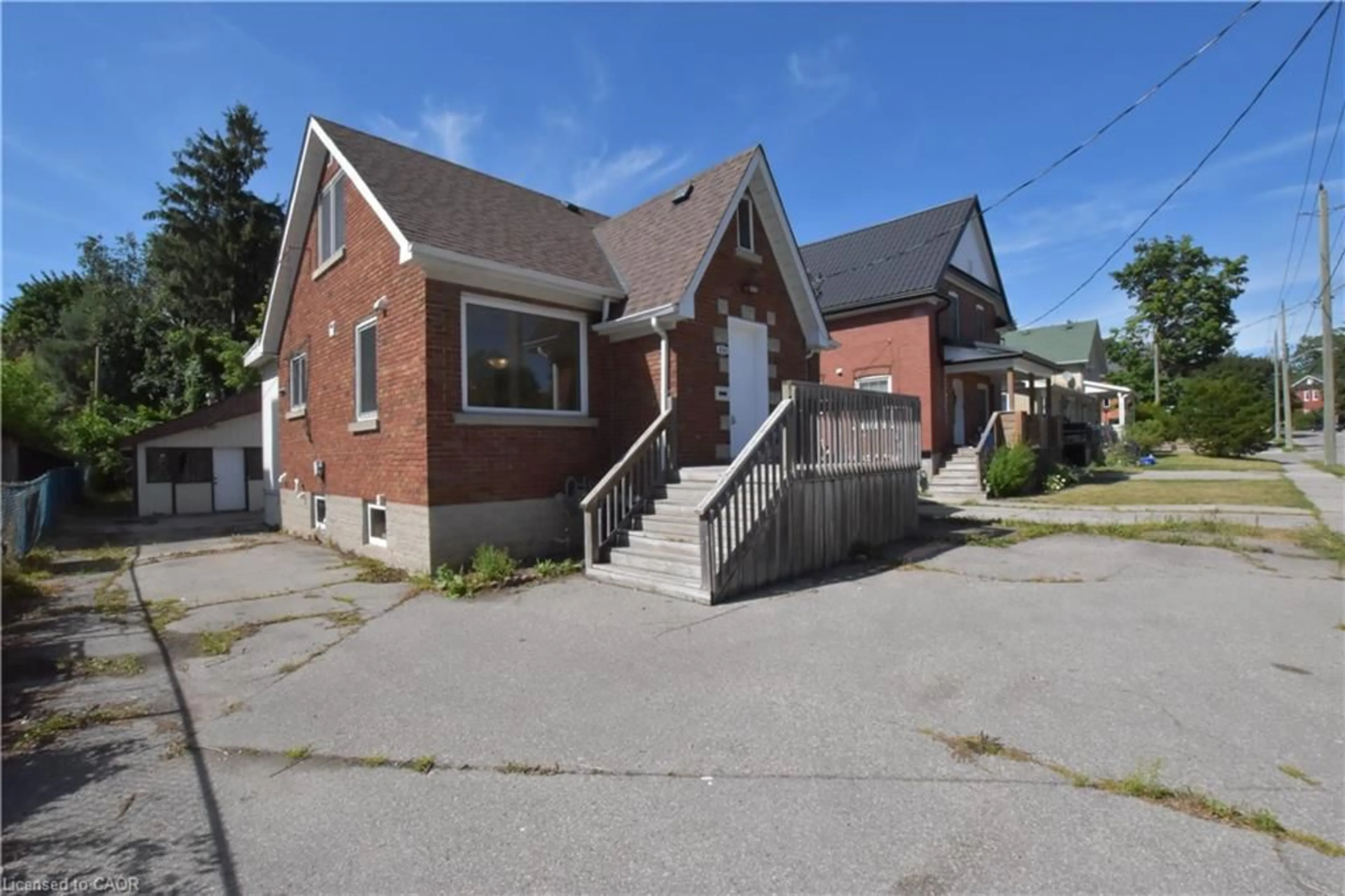 Home with brick exterior material, street for 238 Lowther St, Cambridge Ontario N3H 1Y1