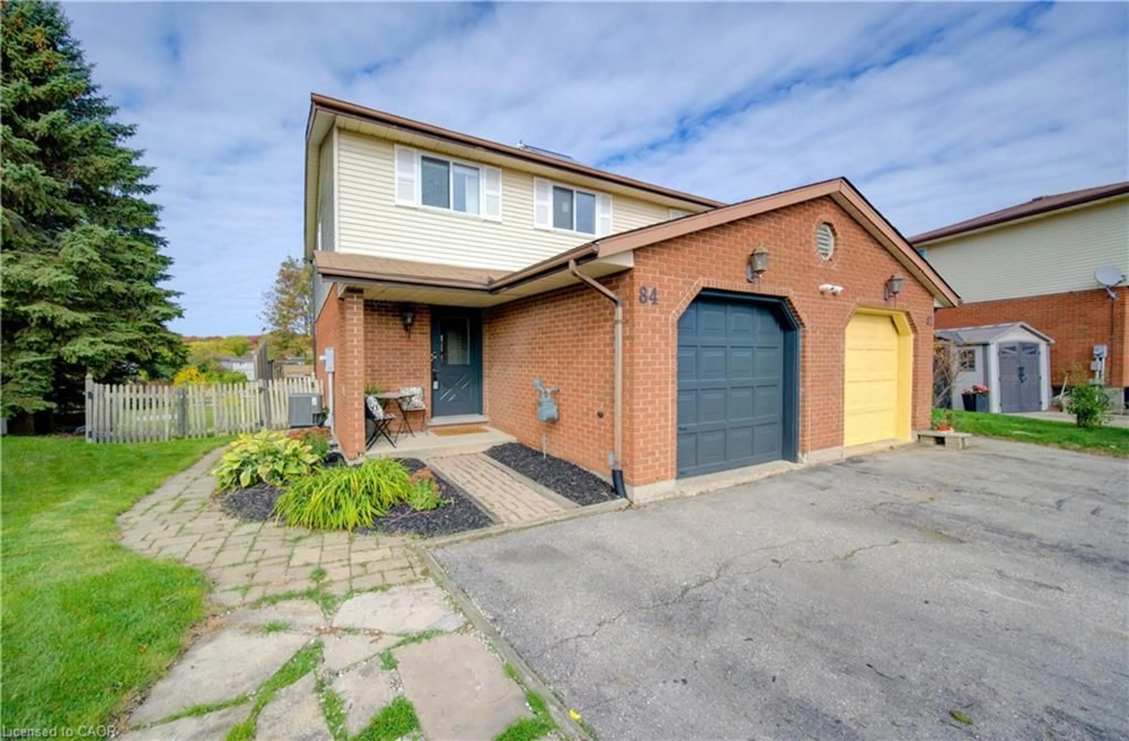 Home with brick exterior material, street for 84 Montana Cres, Kitchener Ontario N2N 2S1