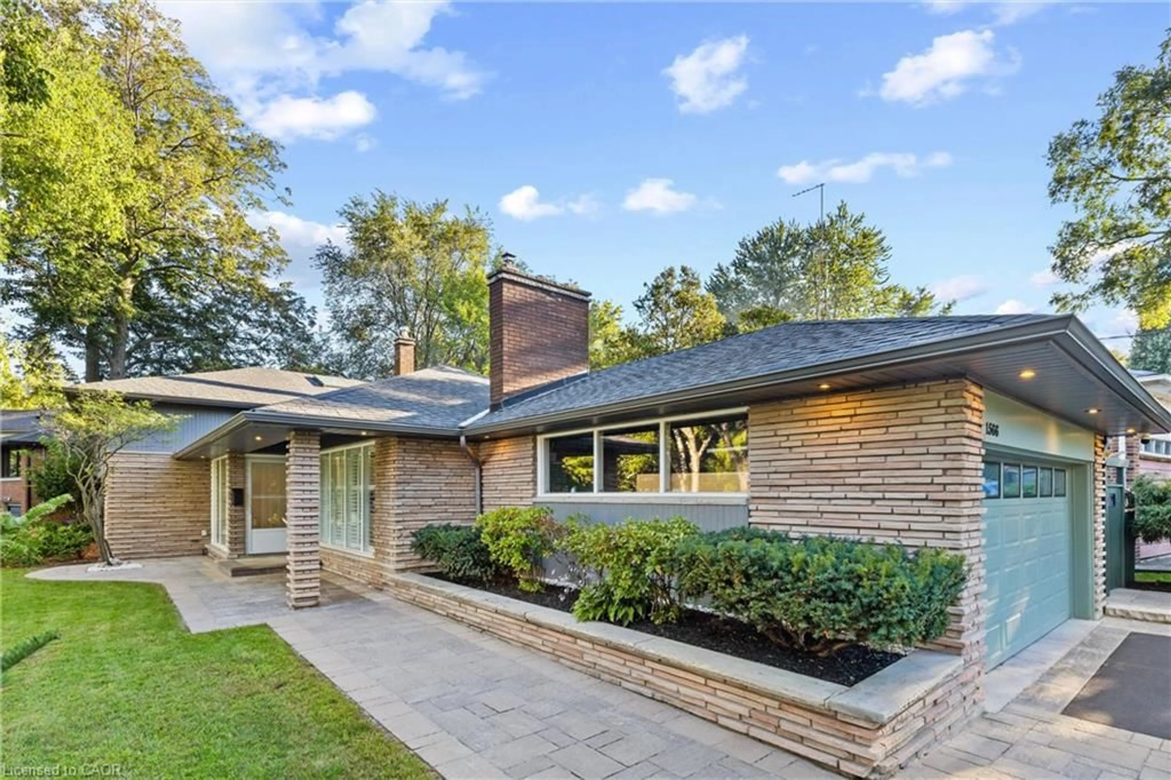 Home with brick exterior material, street for 1566 Ewald Rd, Mississauga Ontario L5G 4C3