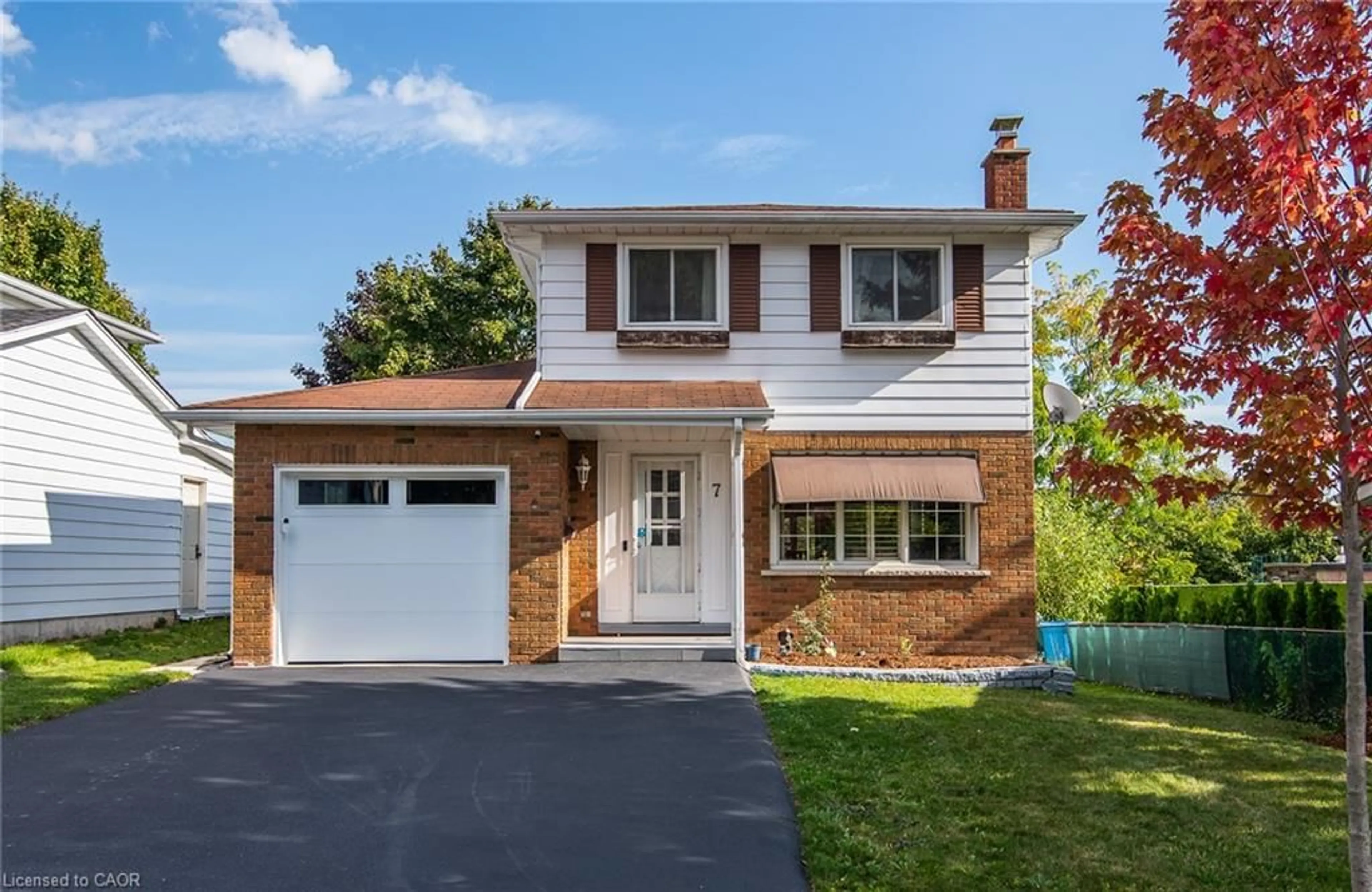 Home with brick exterior material, street for 7 Forest Glen Cres, Kitchener Ontario N2N 1C7