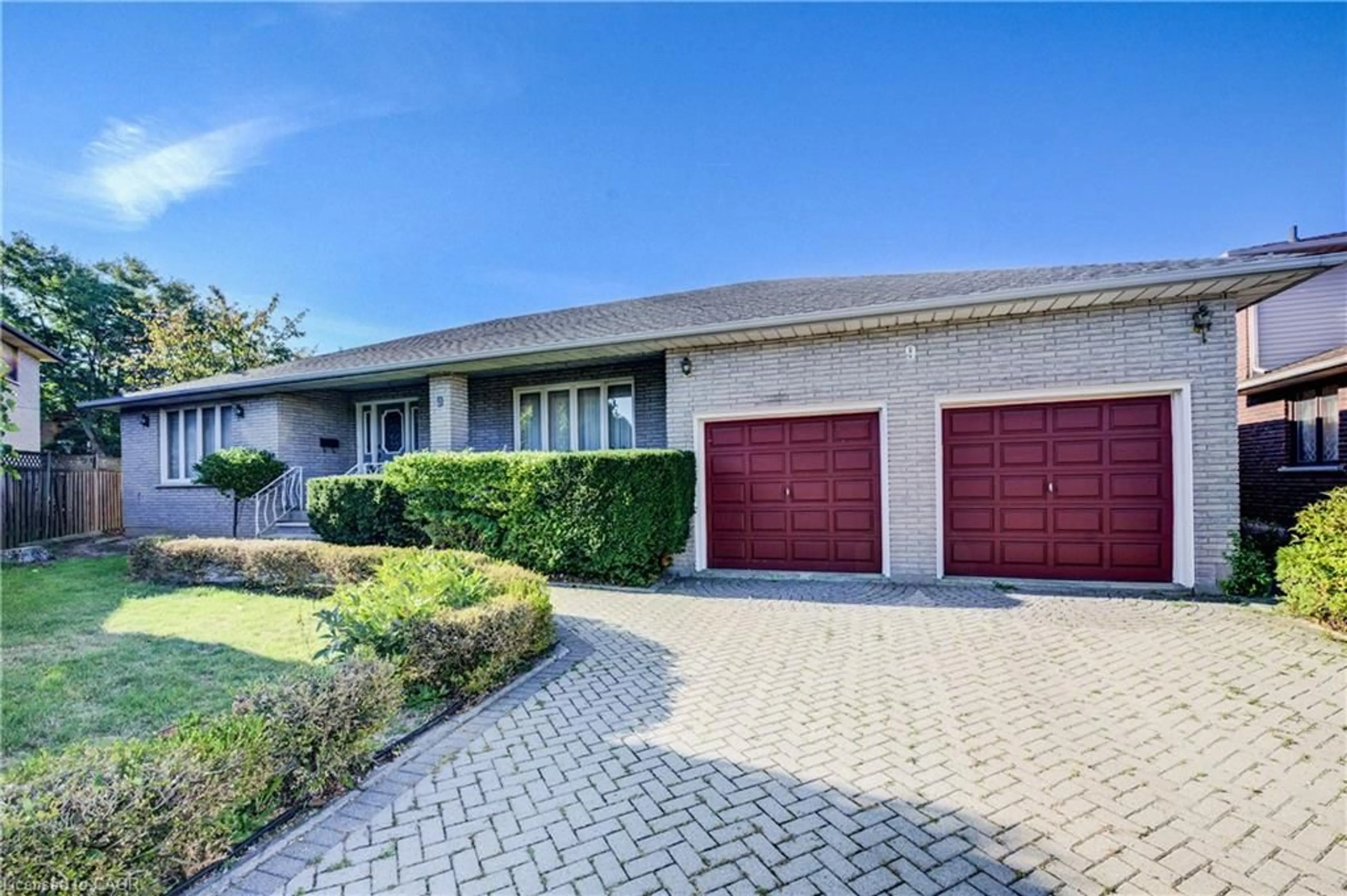 Home with brick exterior material, street for 9 Stonecliff Crt, Hamilton Ontario L9C 7G2