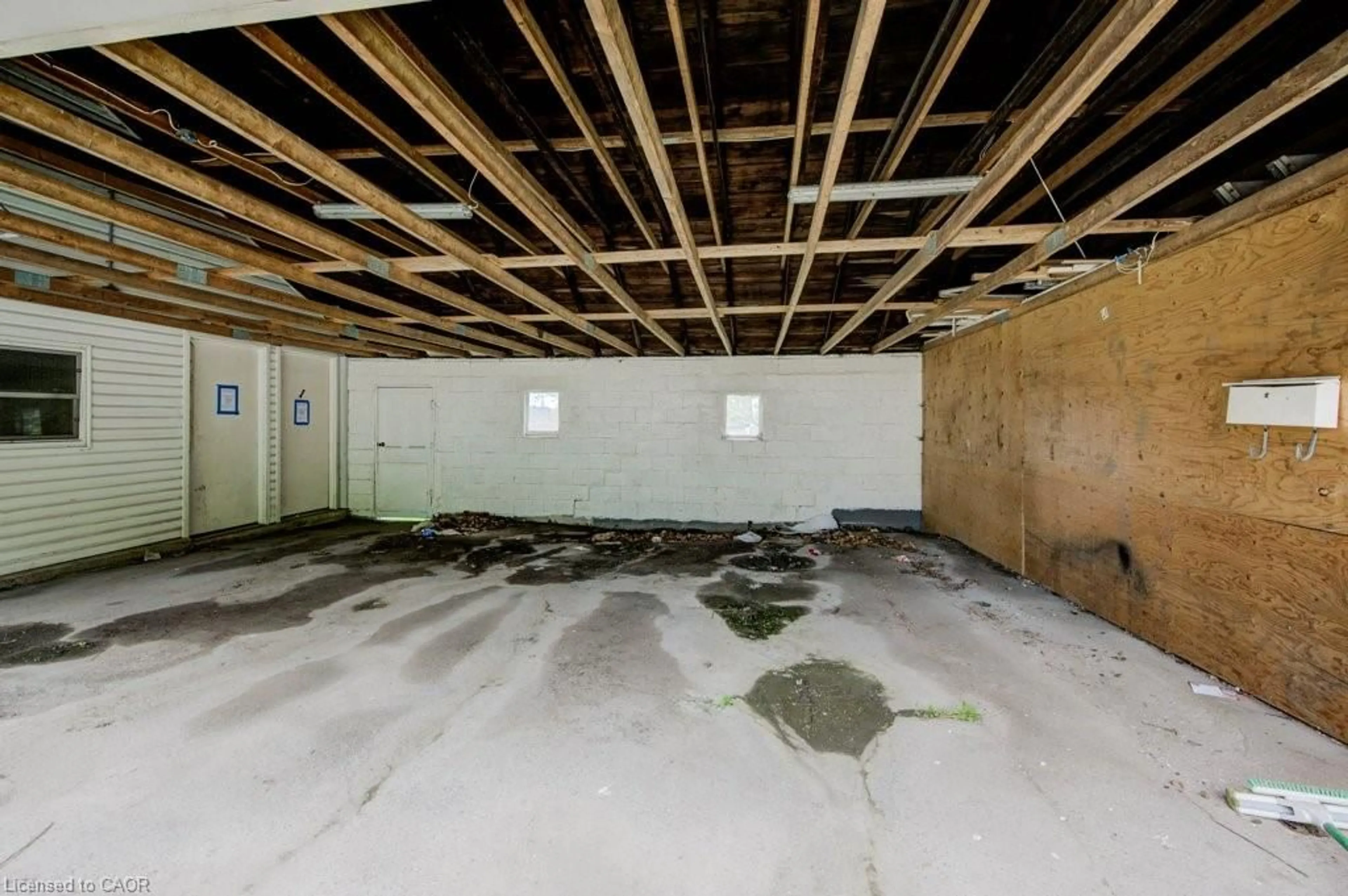 Unknown for 245 Ainslie St, Cambridge Ontario N1R 3L2