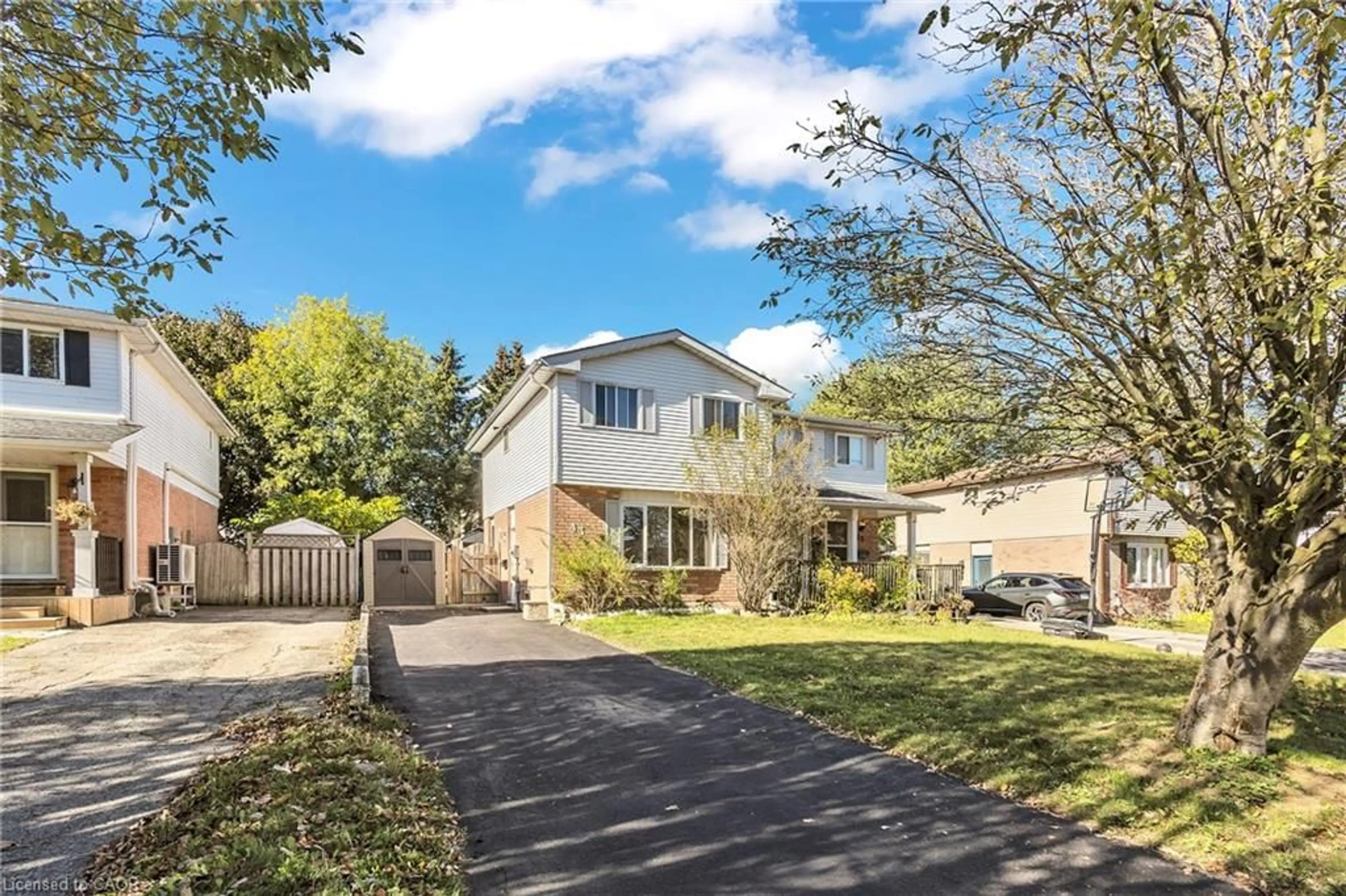 A pic from outside/outdoor area/front of a property/back of a property/a pic from drone, street for 43 Connelly Dr, Kitchener Ontario N2N 2T7