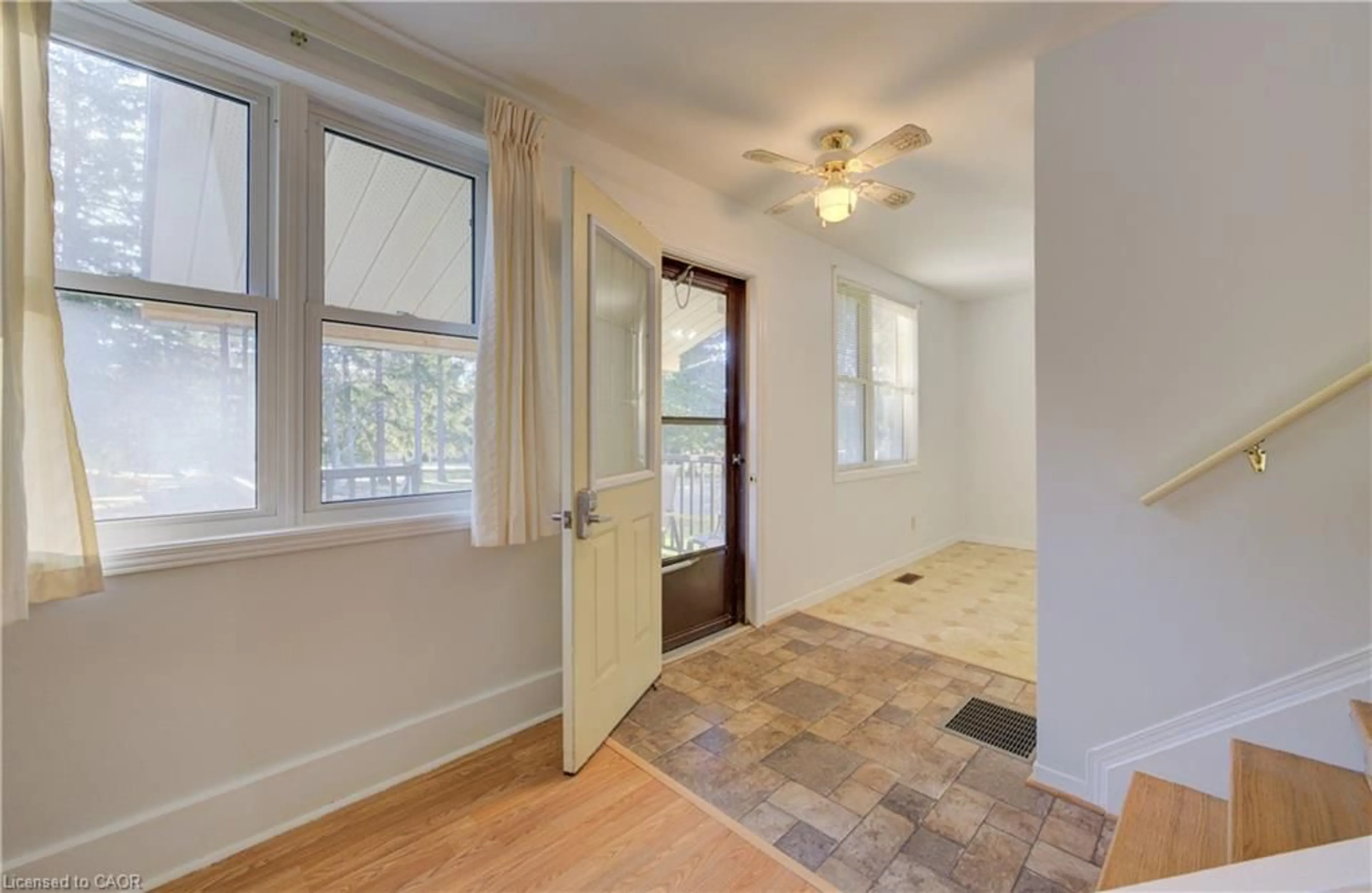 Indoor entryway for 481 Birmingham St, Mount Forest Ontario N0G 2L1