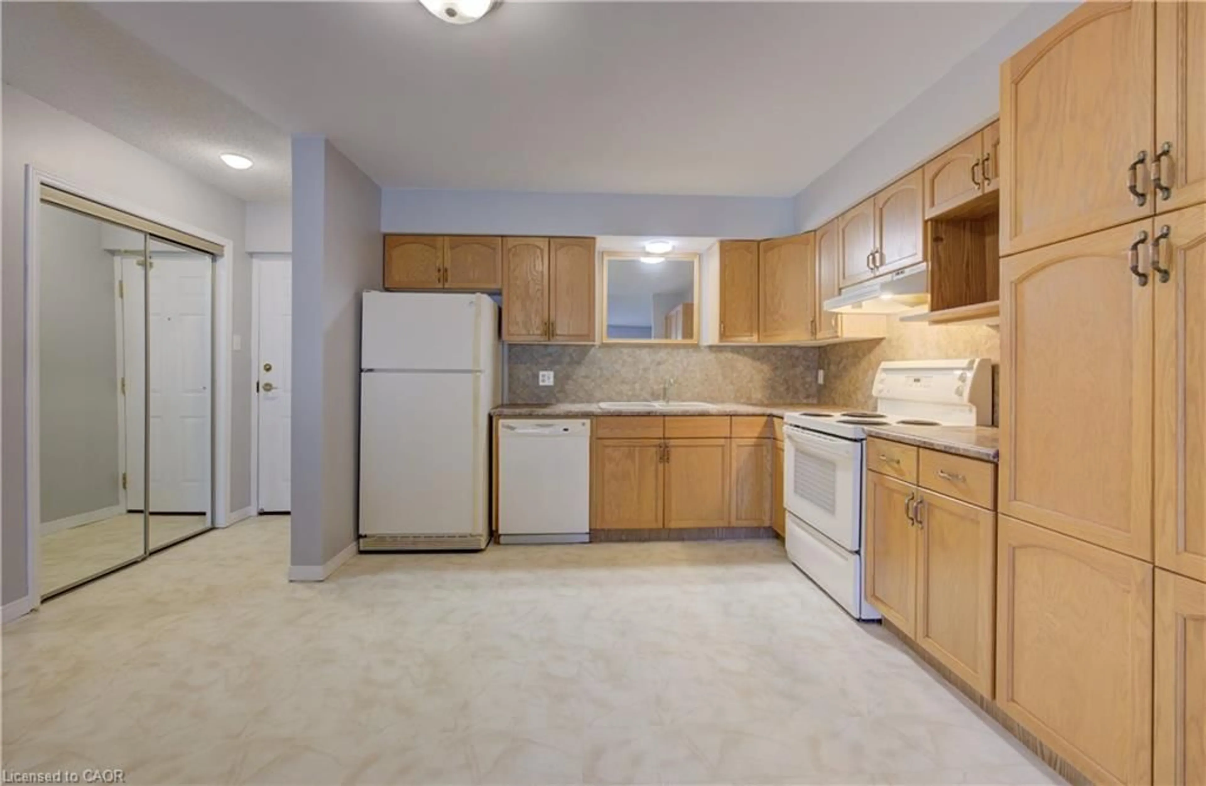 Standard kitchen, unknown for 440 Durham St #302, Mount Forest Ontario N0G 2L2