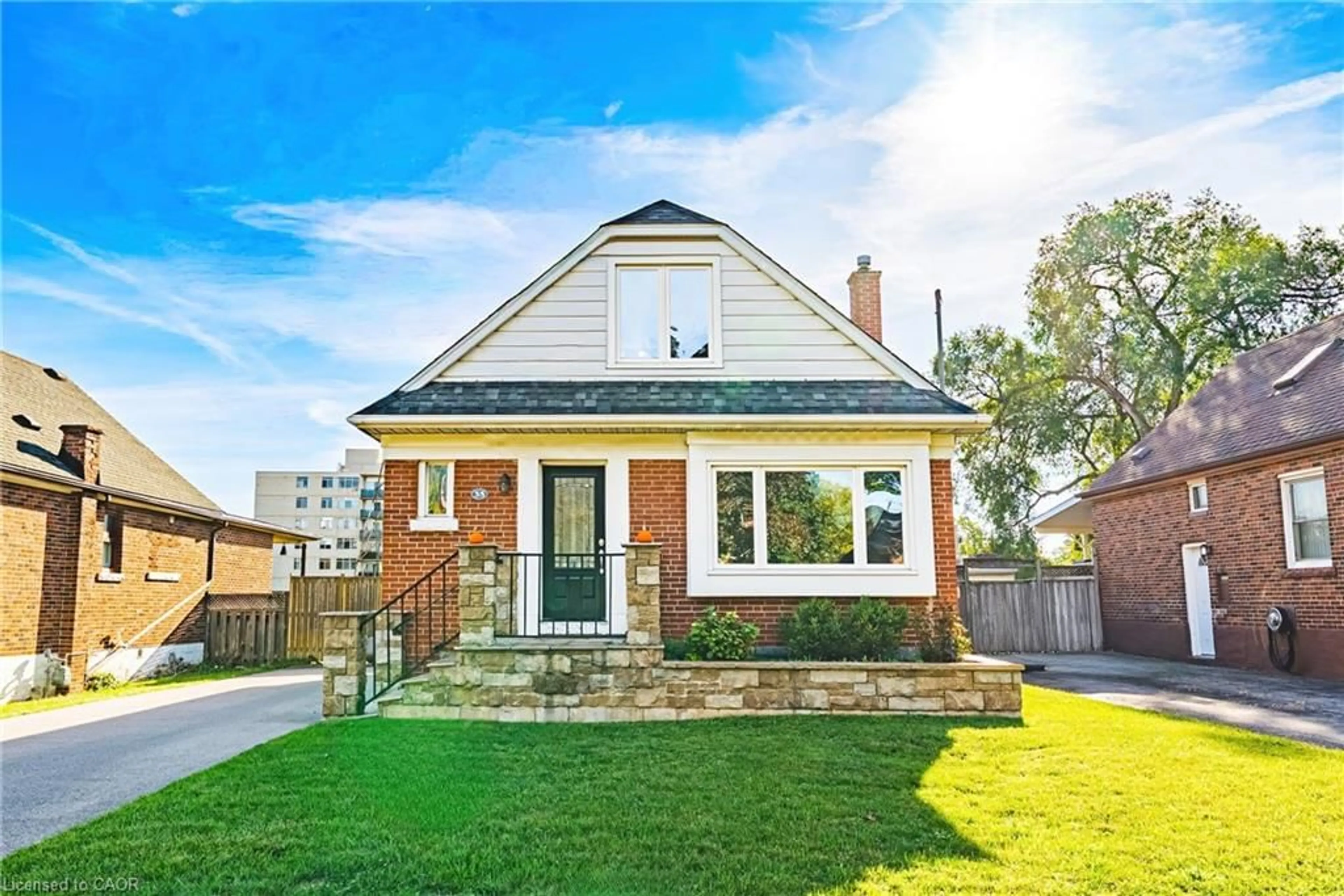 Home with brick exterior material, street for 35 Ipswich Pl, Hamilton Ontario L8K 3E8