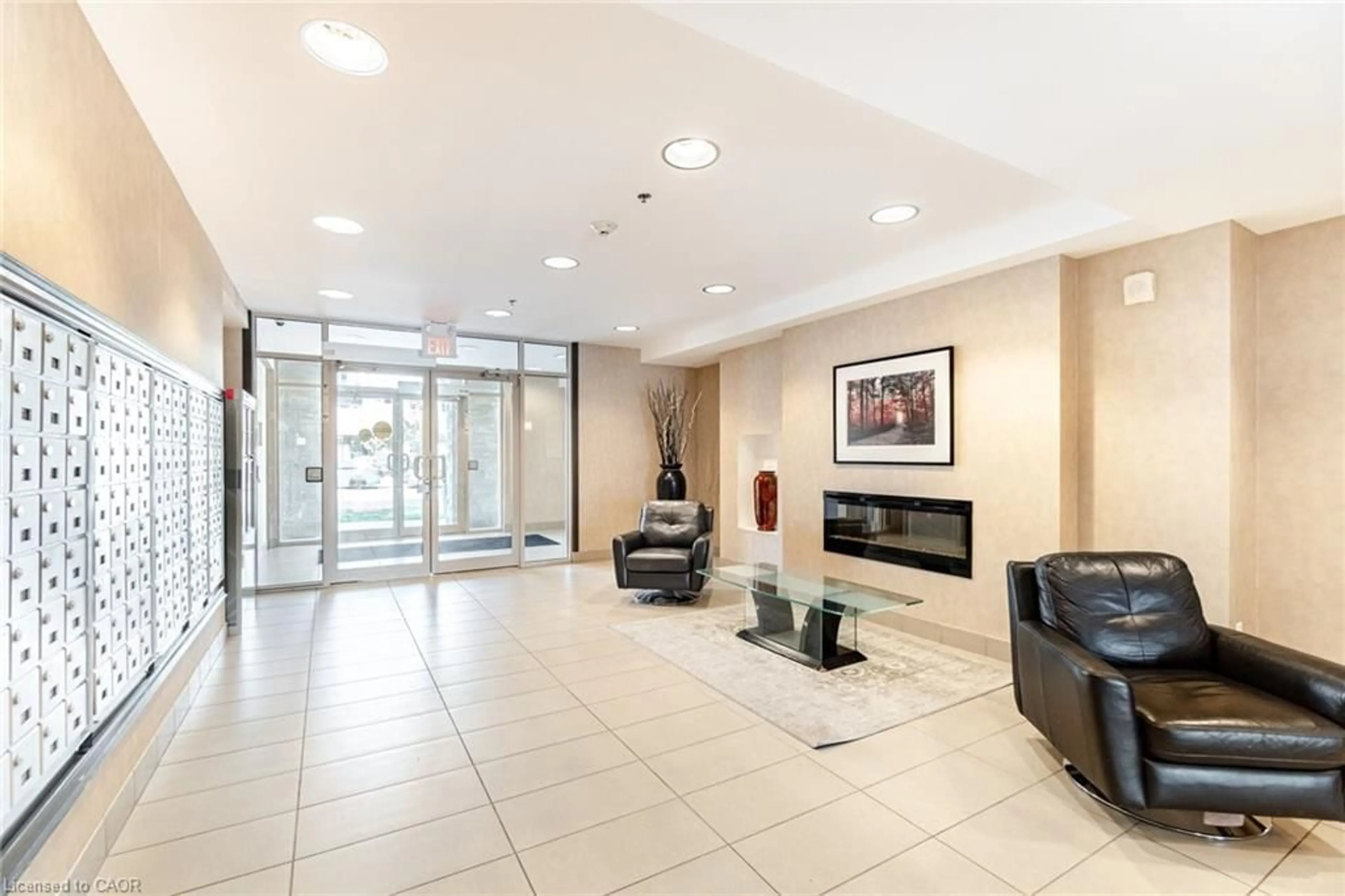 Lobby for 5317 Upper Middle Rd #112, Burlington Ontario L7L 7B3