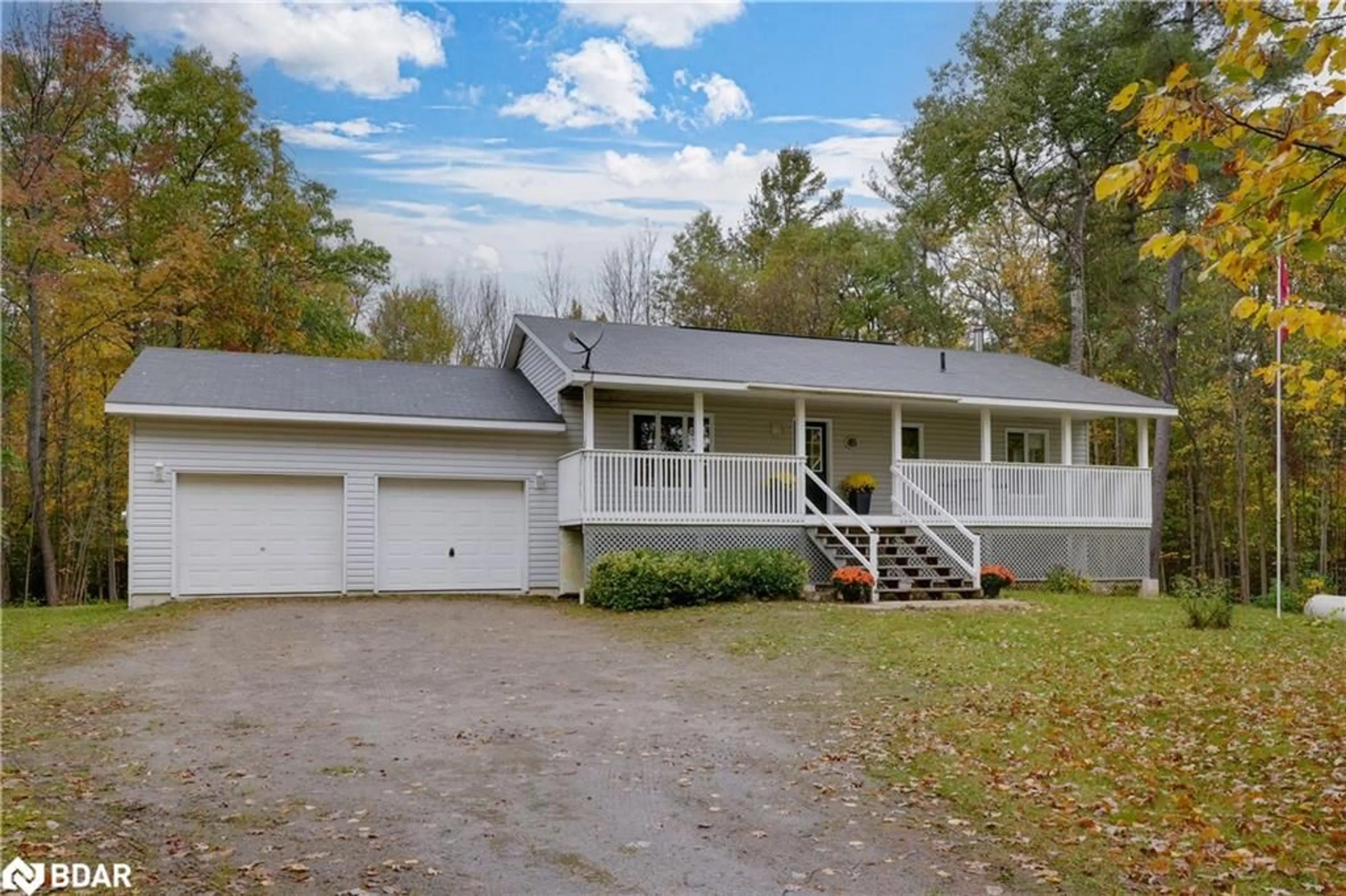 Home with vinyl exterior material, street for 2372 Kinnear Sideroad, Coldwater Ontario L0K 1E0