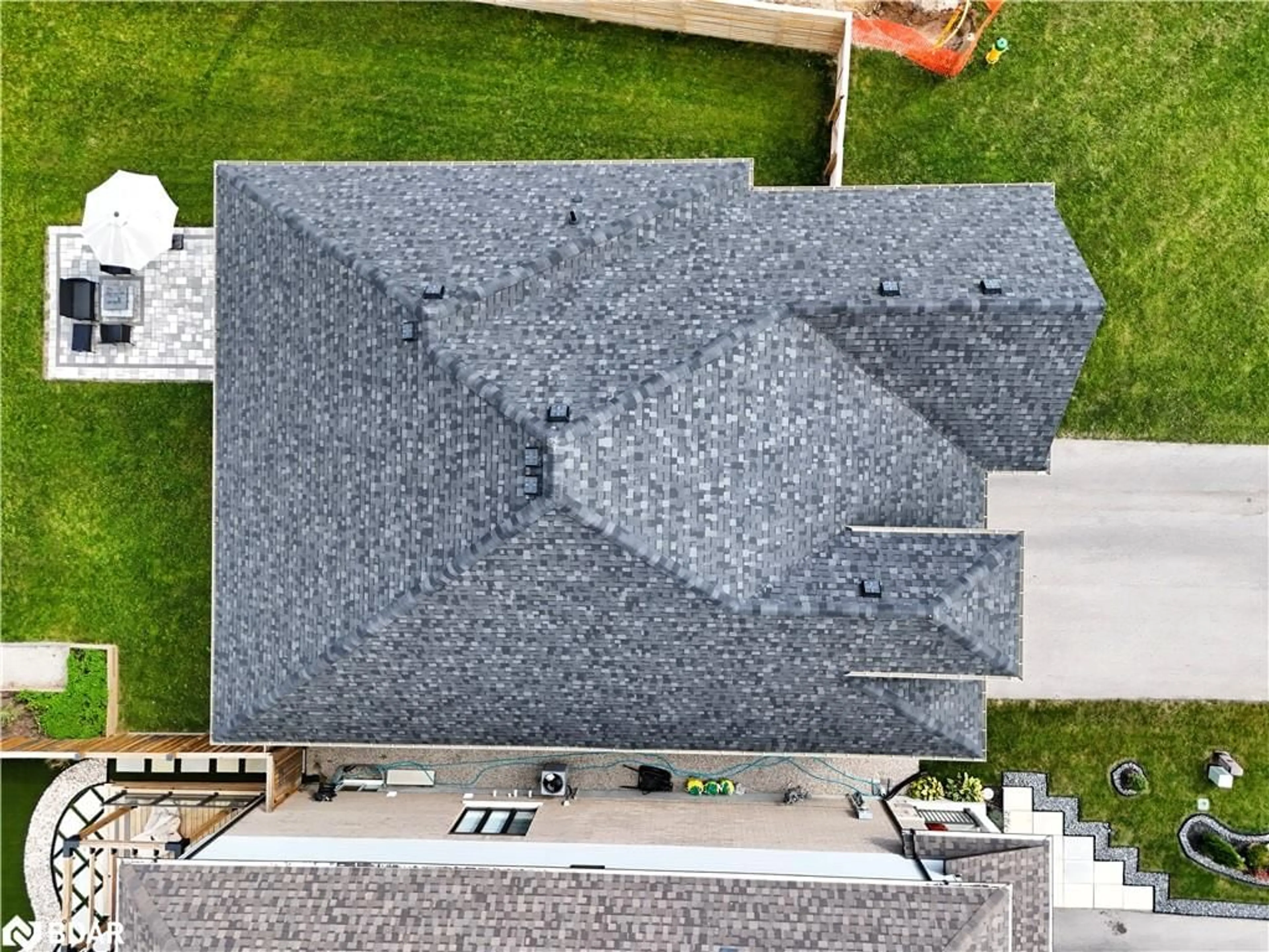 A pic from outside/outdoor area/front of a property/back of a property/a pic from drone, unknown for 106 Cutting Dr, Elora Ontario N0B 1S0
