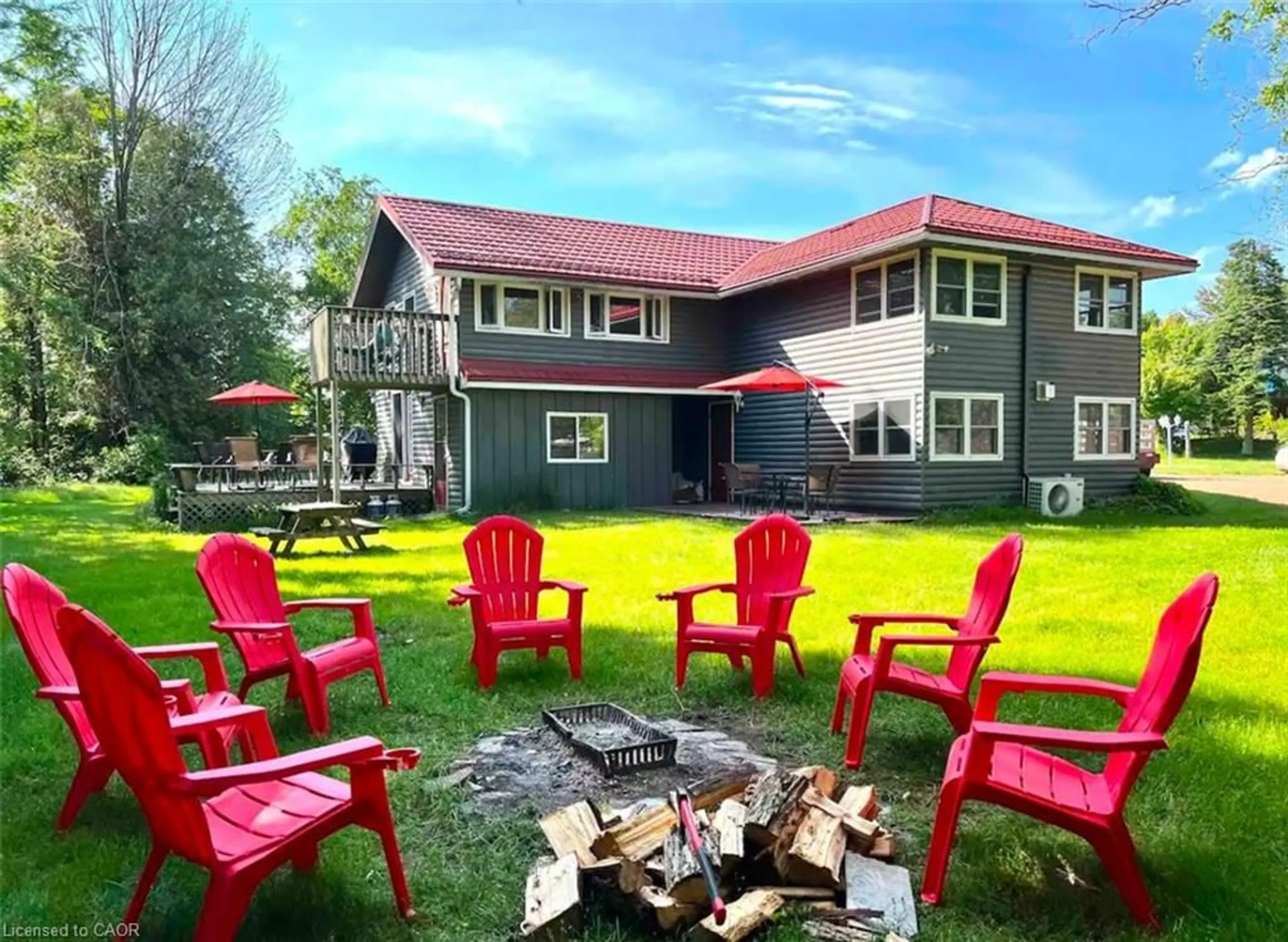 Patio, mountain view for 24 Arthur St, Port Elgin Ontario N0H 2C5