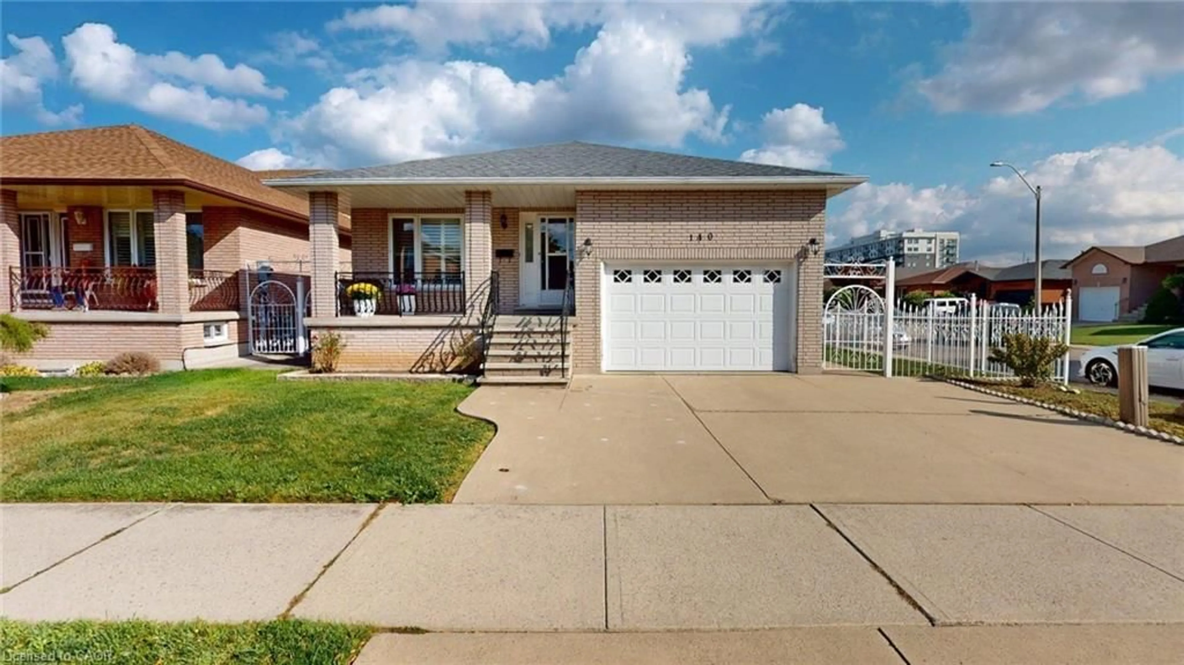 Home with vinyl exterior material, street for 140 Donn Ave, Hamilton Ontario L8E 5T8