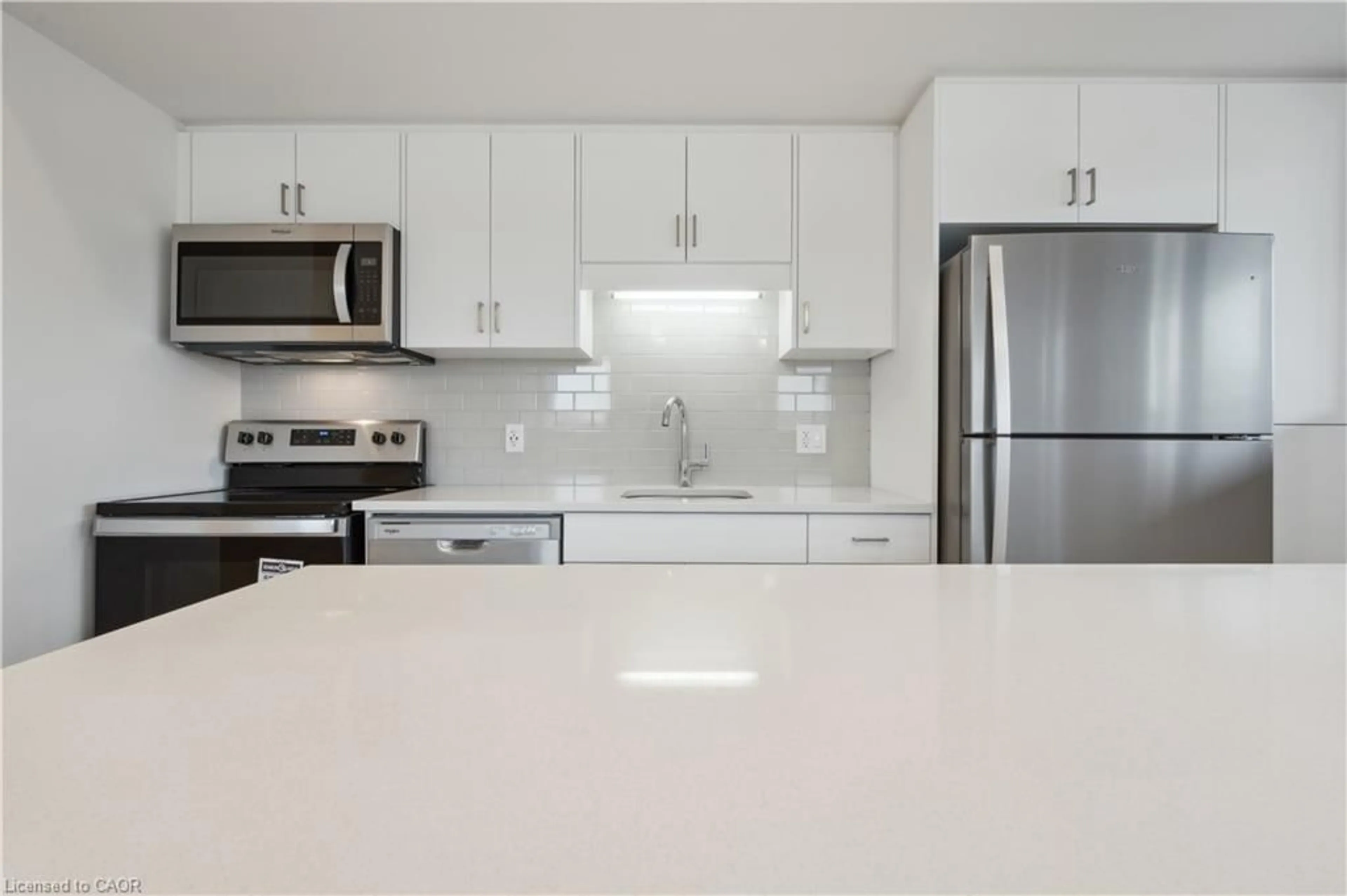 Standard kitchen, unknown for 15 Stauffer Woods Trail #B6, Kitchener Ontario N2P 2P4