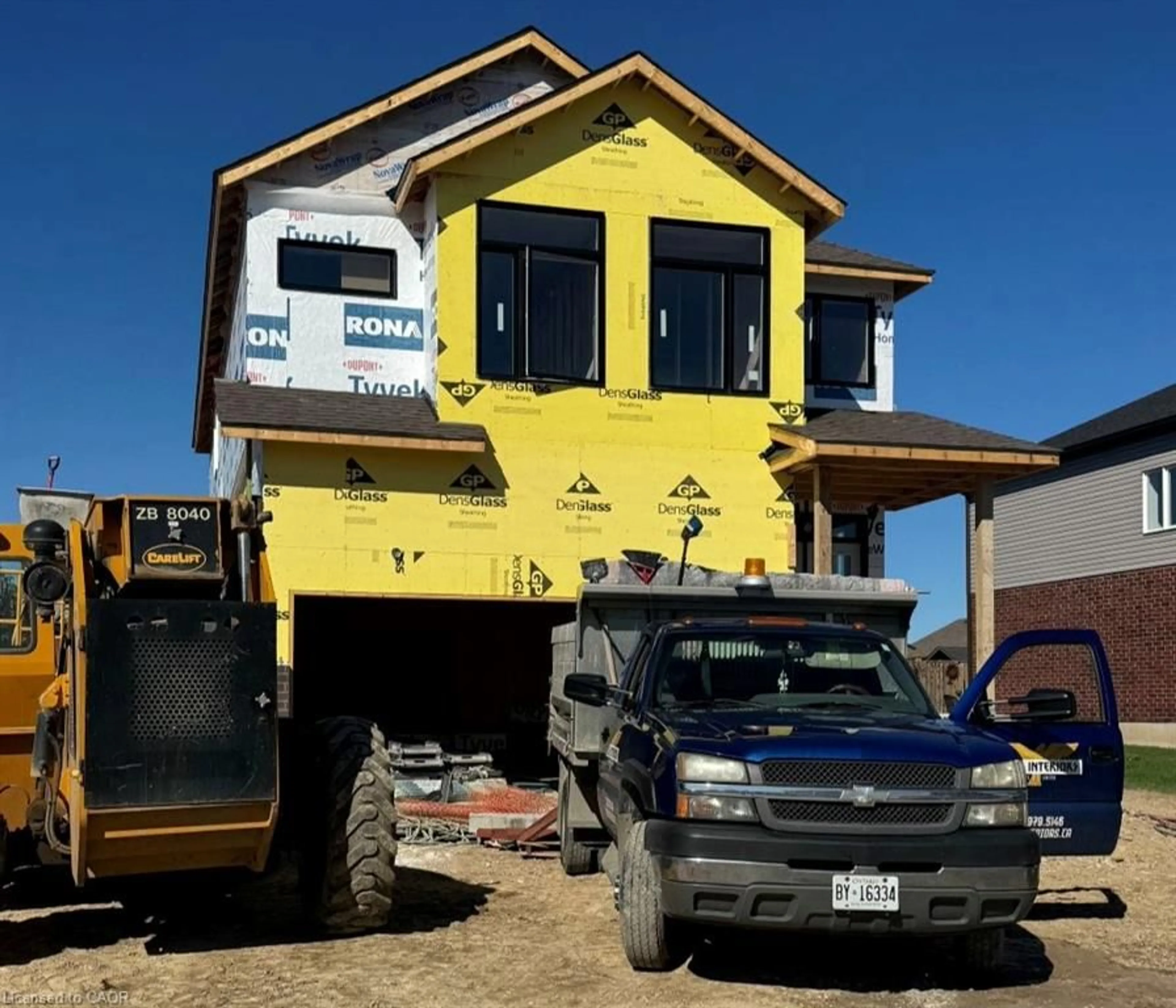 Home with vinyl exterior material, building for 123 Maple Street St, Drayton Ontario N0G 1P0