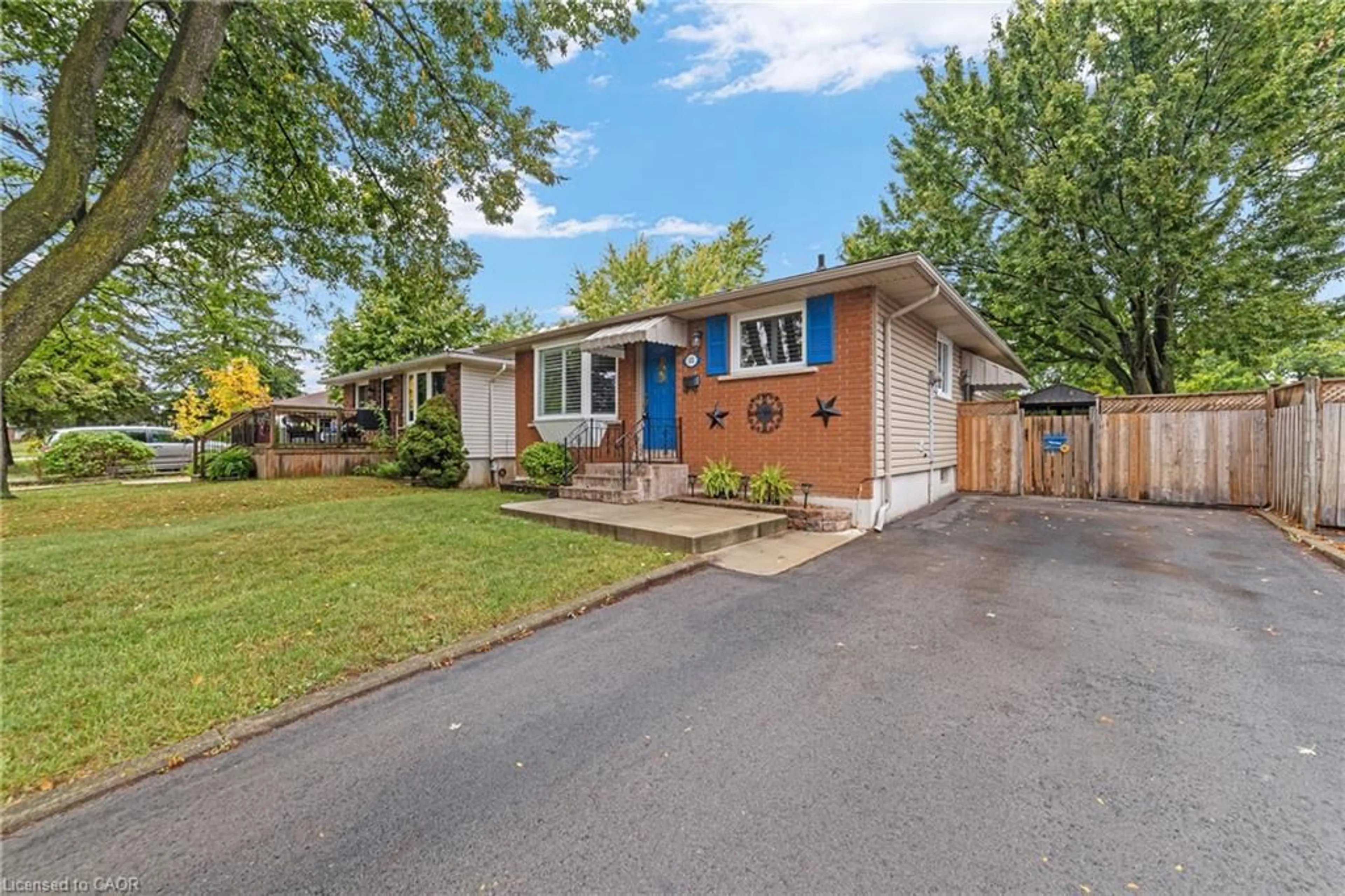 Home with brick exterior material, street for 111 Boston Cres, Hamilton Ontario L8T 4N1