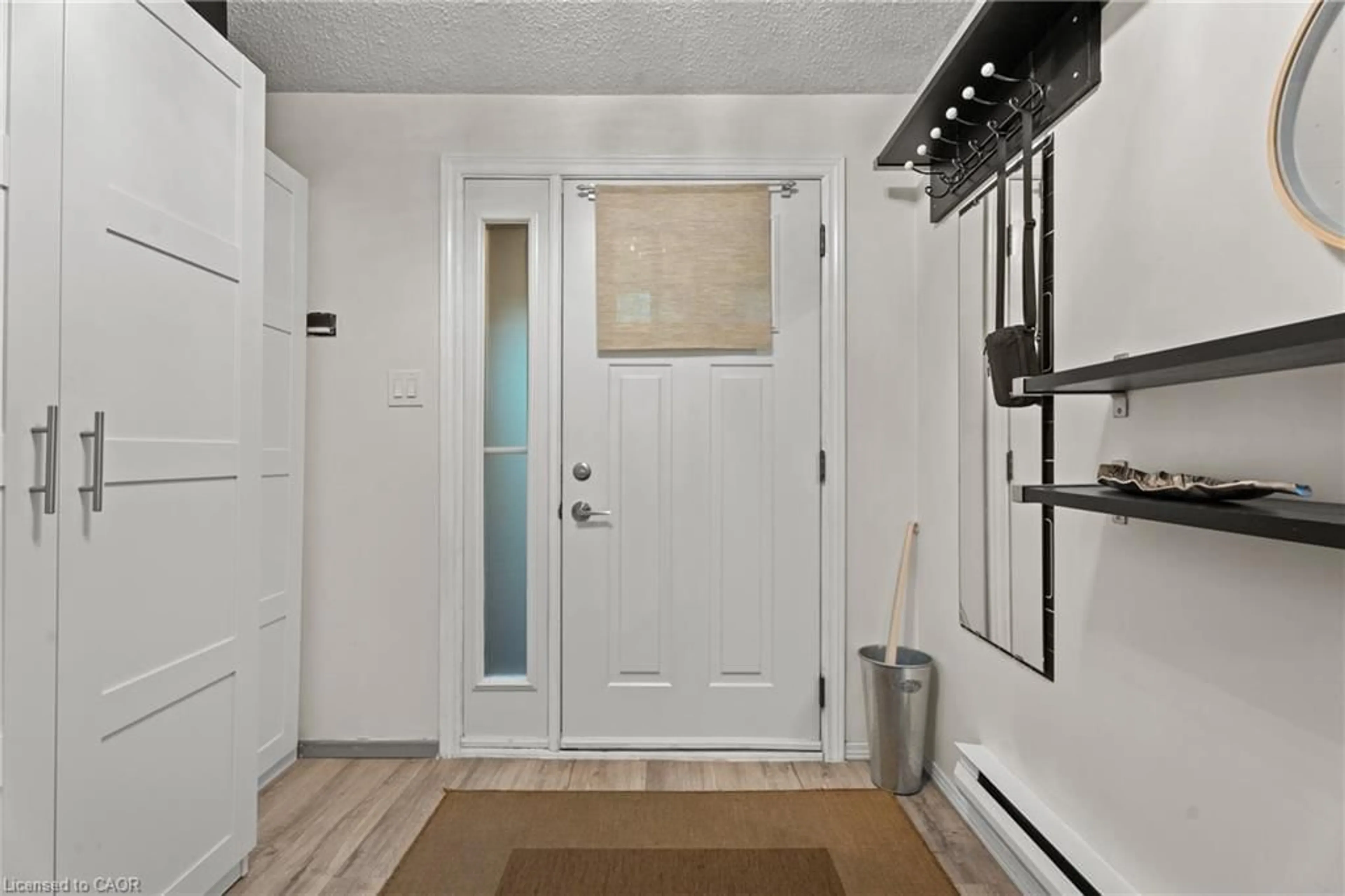 Indoor entryway for 1967 Main St #7, Hamilton Ontario L8S 4P4