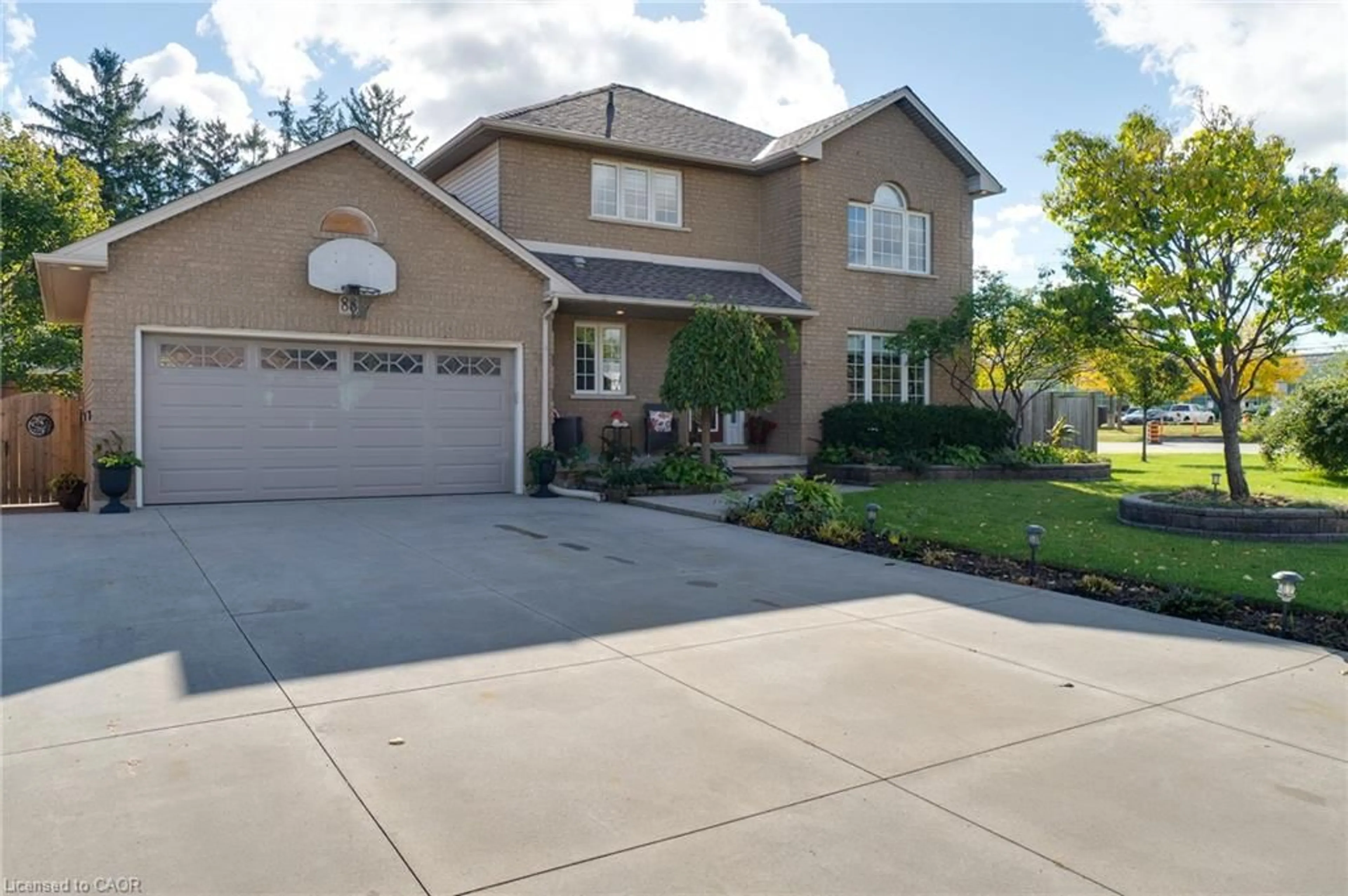 Unknown for 88 Republic Ave, Hamilton Ontario L9B 2G7