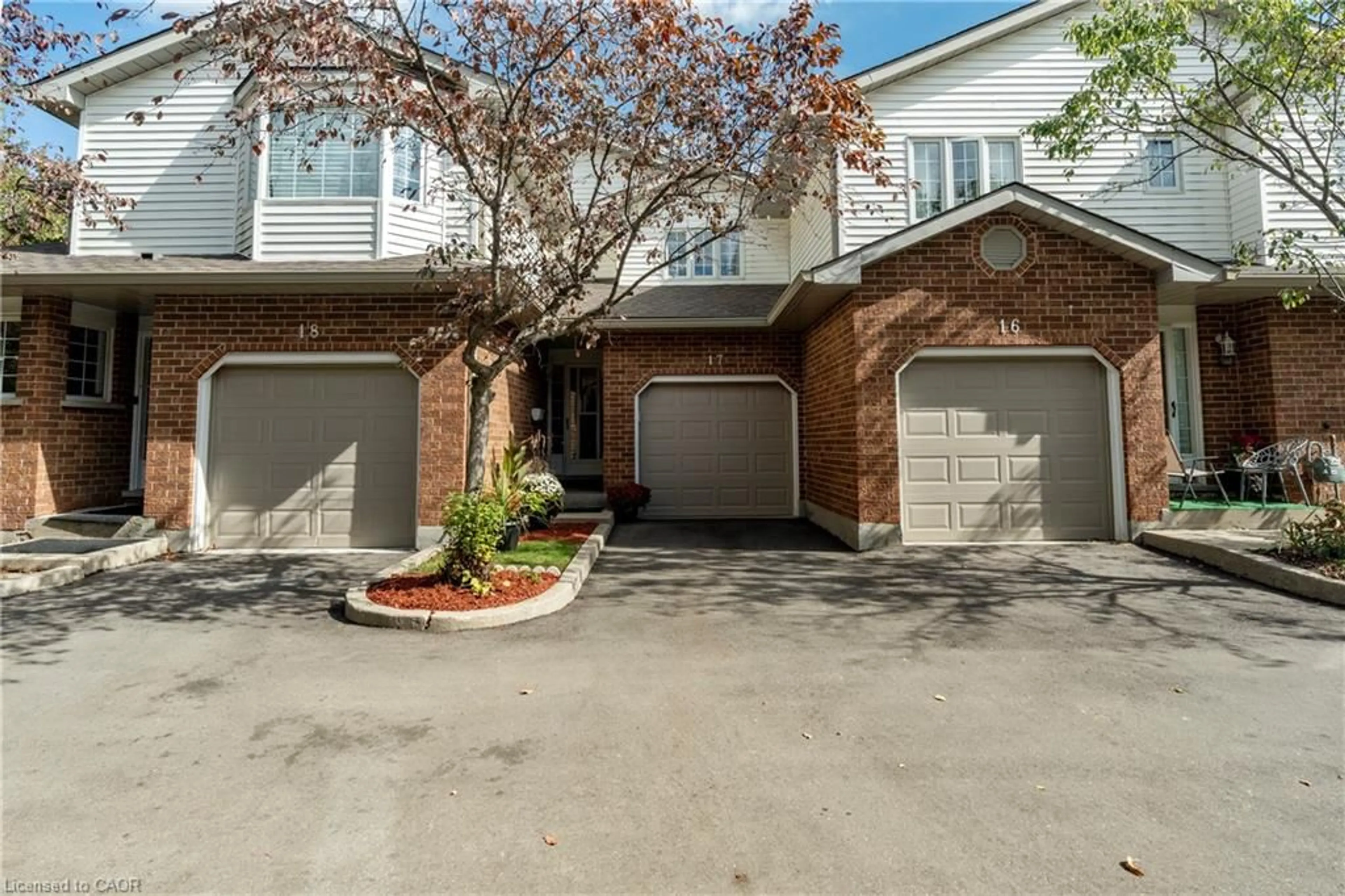 Unknown for 229 Baker St #17, Waterloo Ontario N2T 2R4