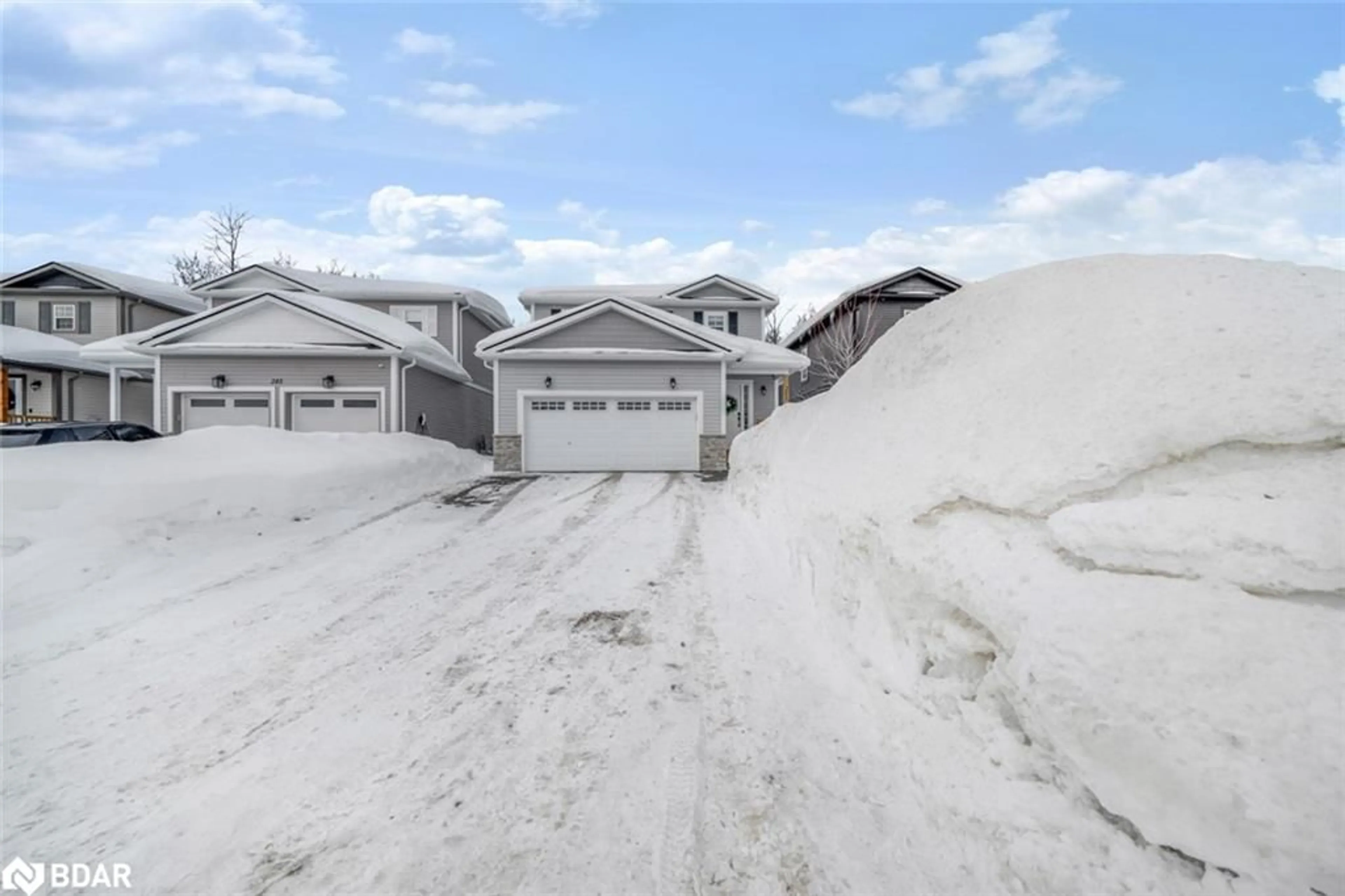 Unknown for 255 Wild Rose Drive, Gravenhurst Ontario P1P 0B4