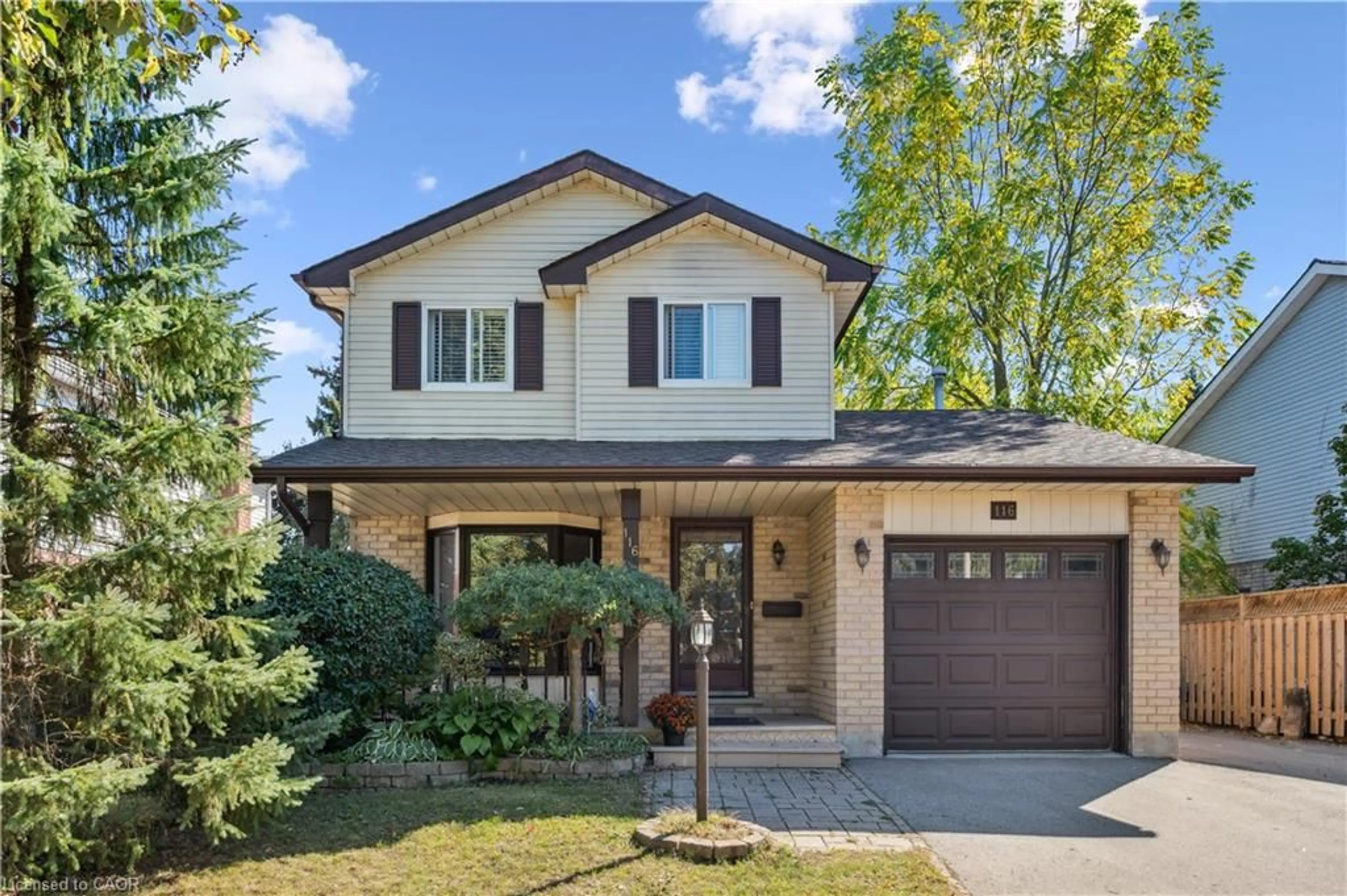 Home with brick exterior material, street for 116 Erinbrook Dr, Kitchener Ontario N2E 3C4