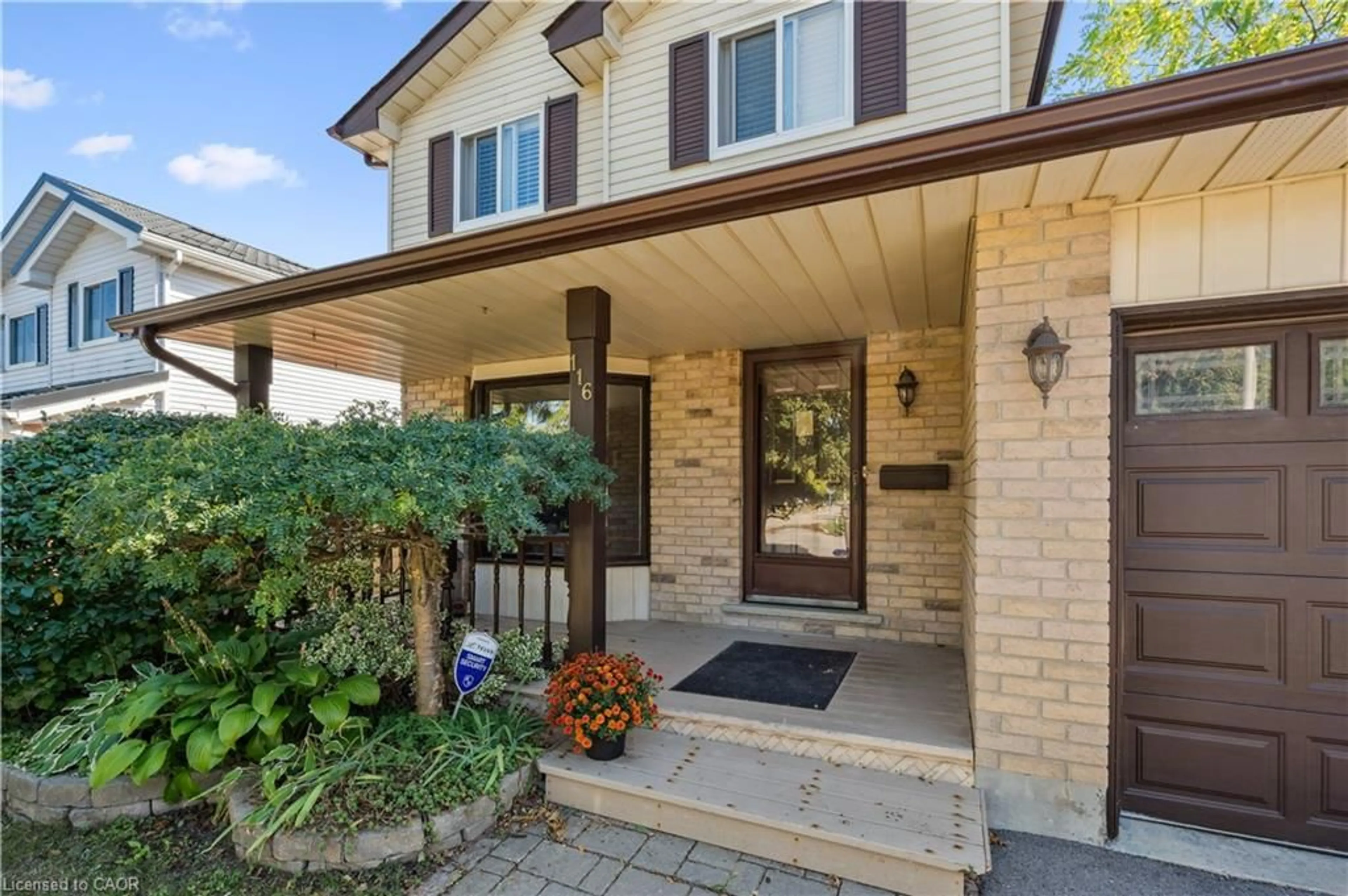 Home with brick exterior material, street for 116 Erinbrook Dr, Kitchener Ontario N2E 3C4