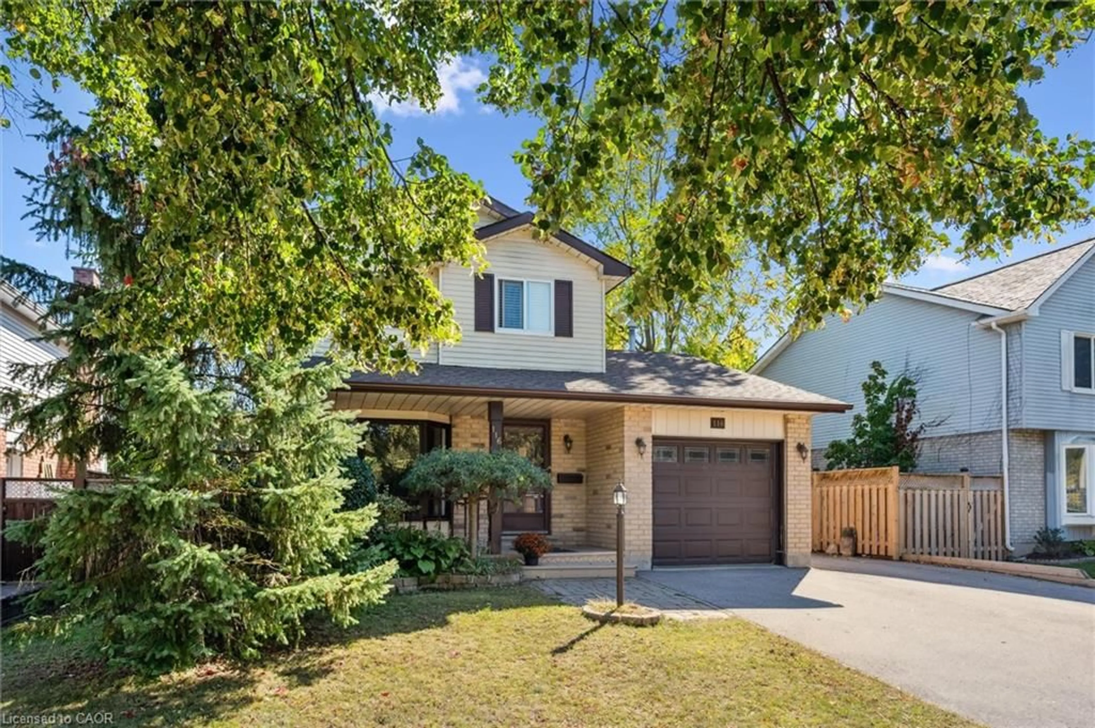 Home with brick exterior material, street for 116 Erinbrook Dr, Kitchener Ontario N2E 3C4