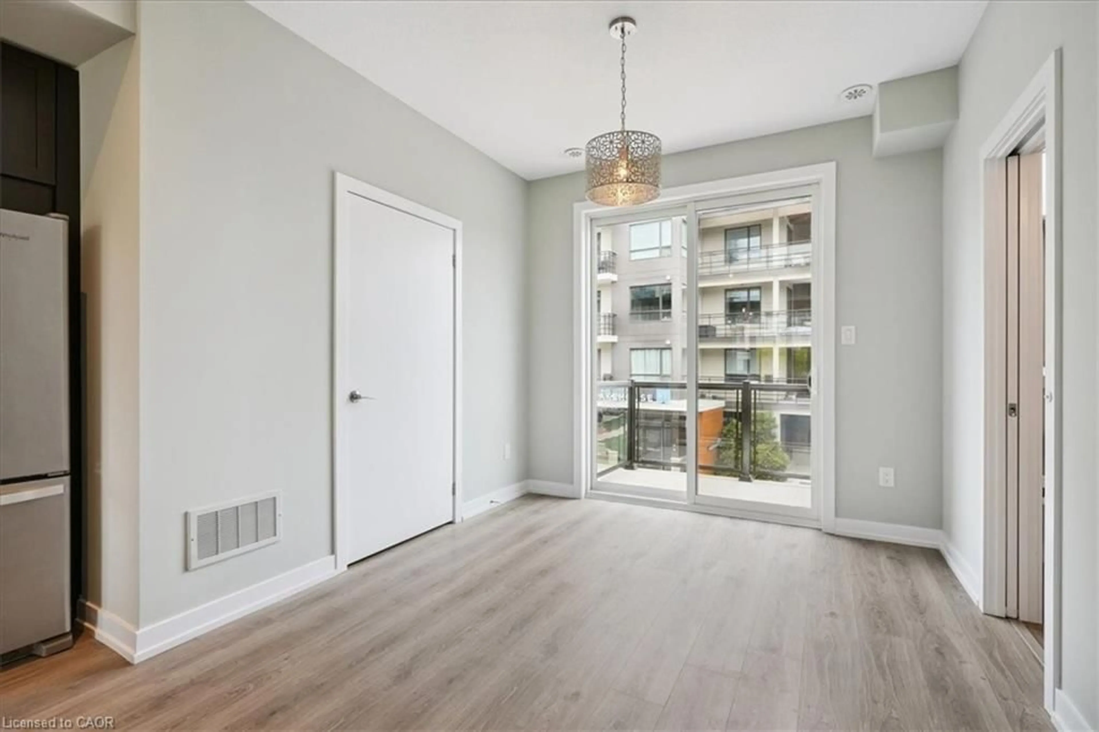 Unknown for 5 Esplanade Lane, Grimsby Ontario L3M 5R4