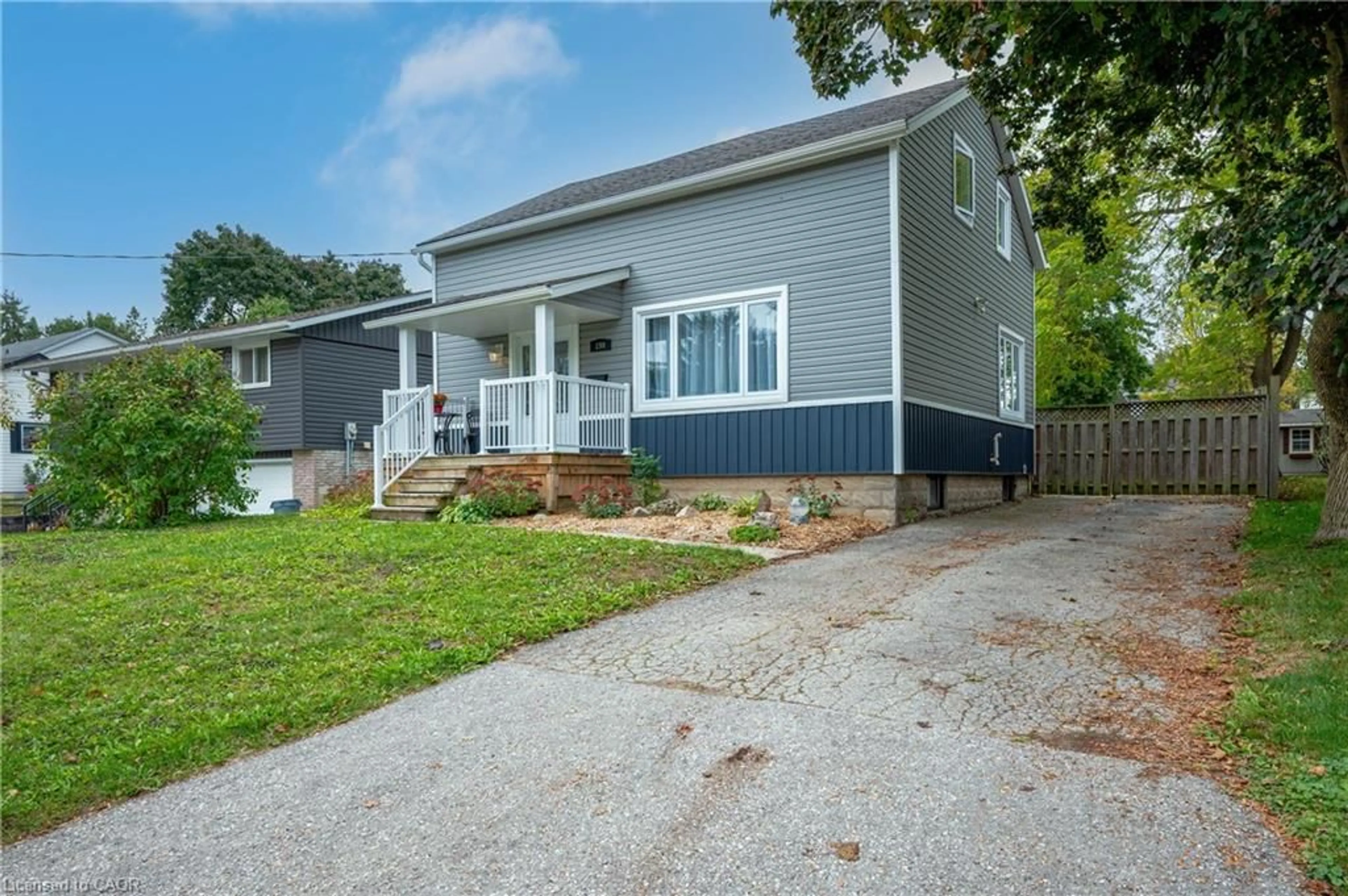 Home with vinyl exterior material, street for 190 Asmus St, New Hamburg Ontario N3A 1B2