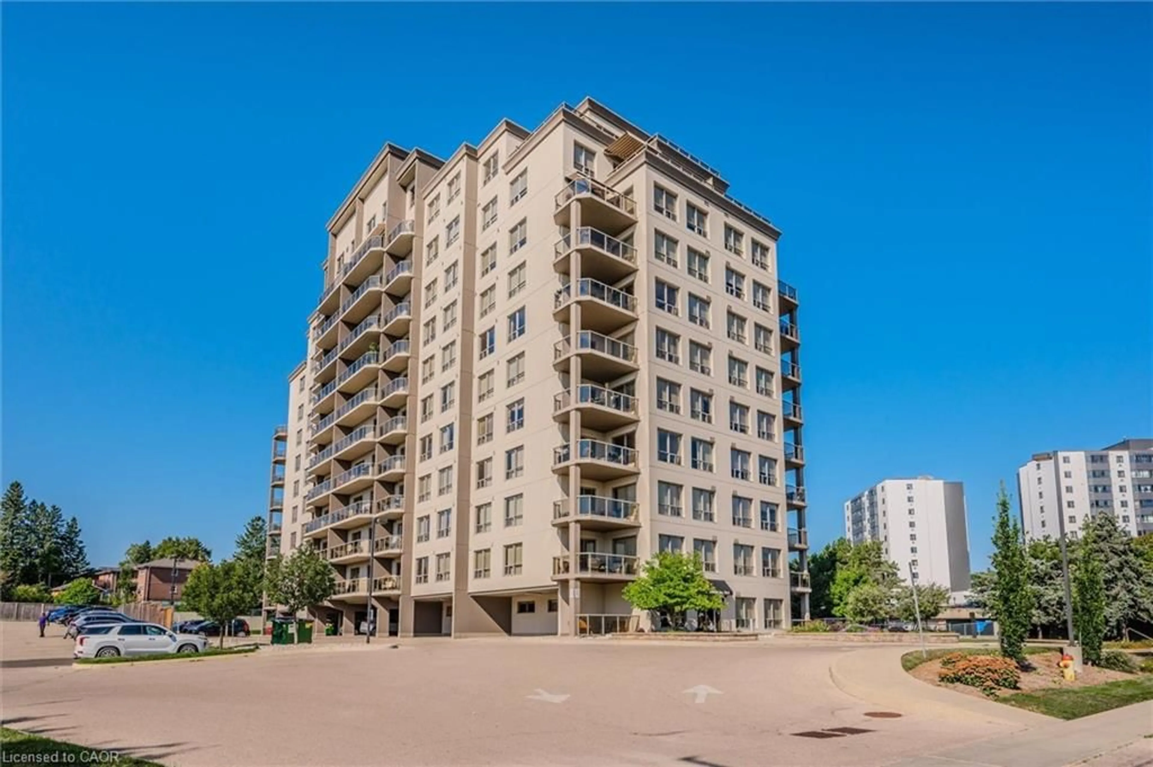 A pic from outside/outdoor area/front of a property/back of a property/a pic from drone, building for 539 Belmont Ave #201, Kitchener Ontario N2M 0A2