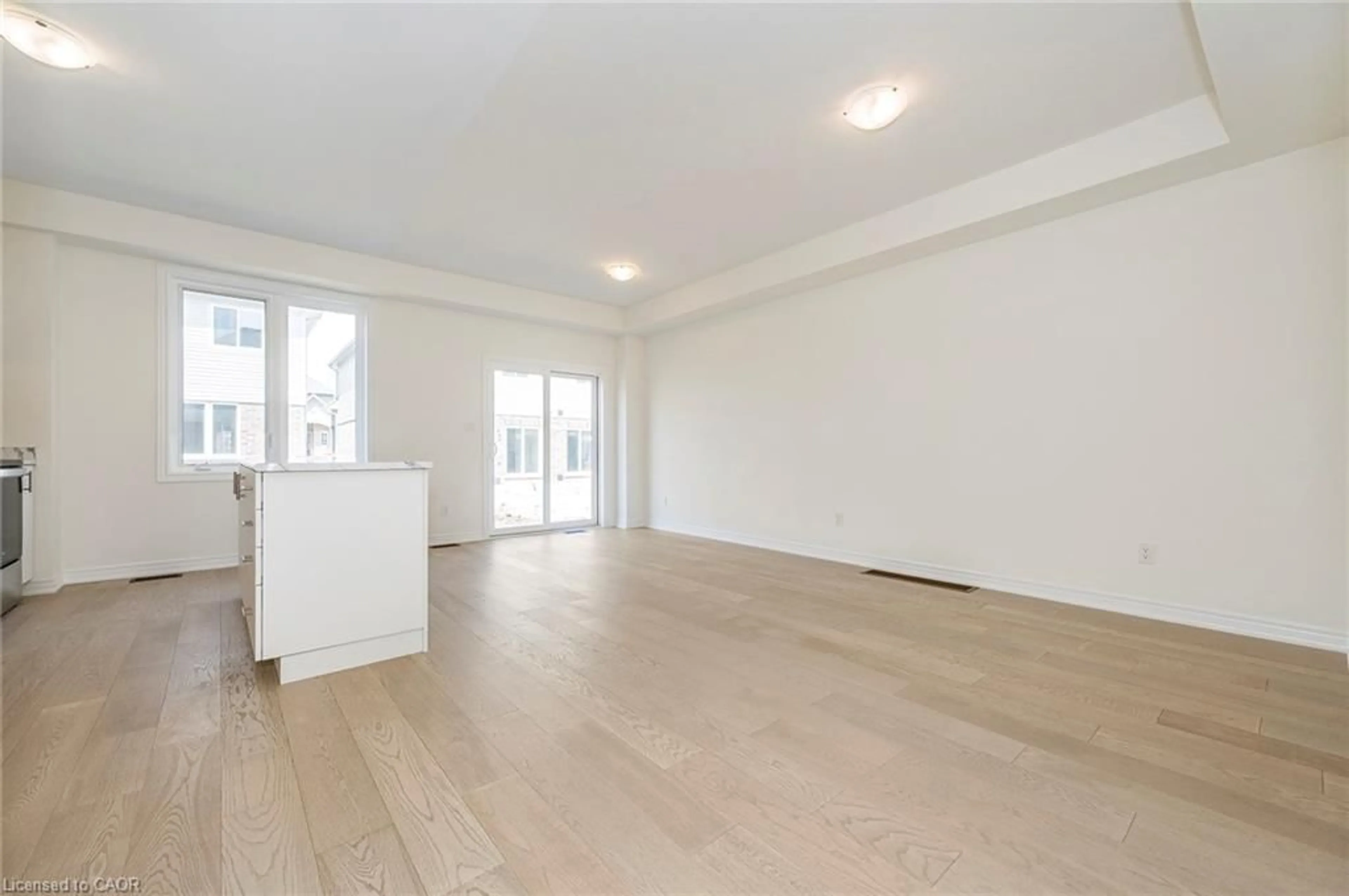 A pic of a room for 14 Jellicoe Crt, Hamilton Ontario L9A 4T1