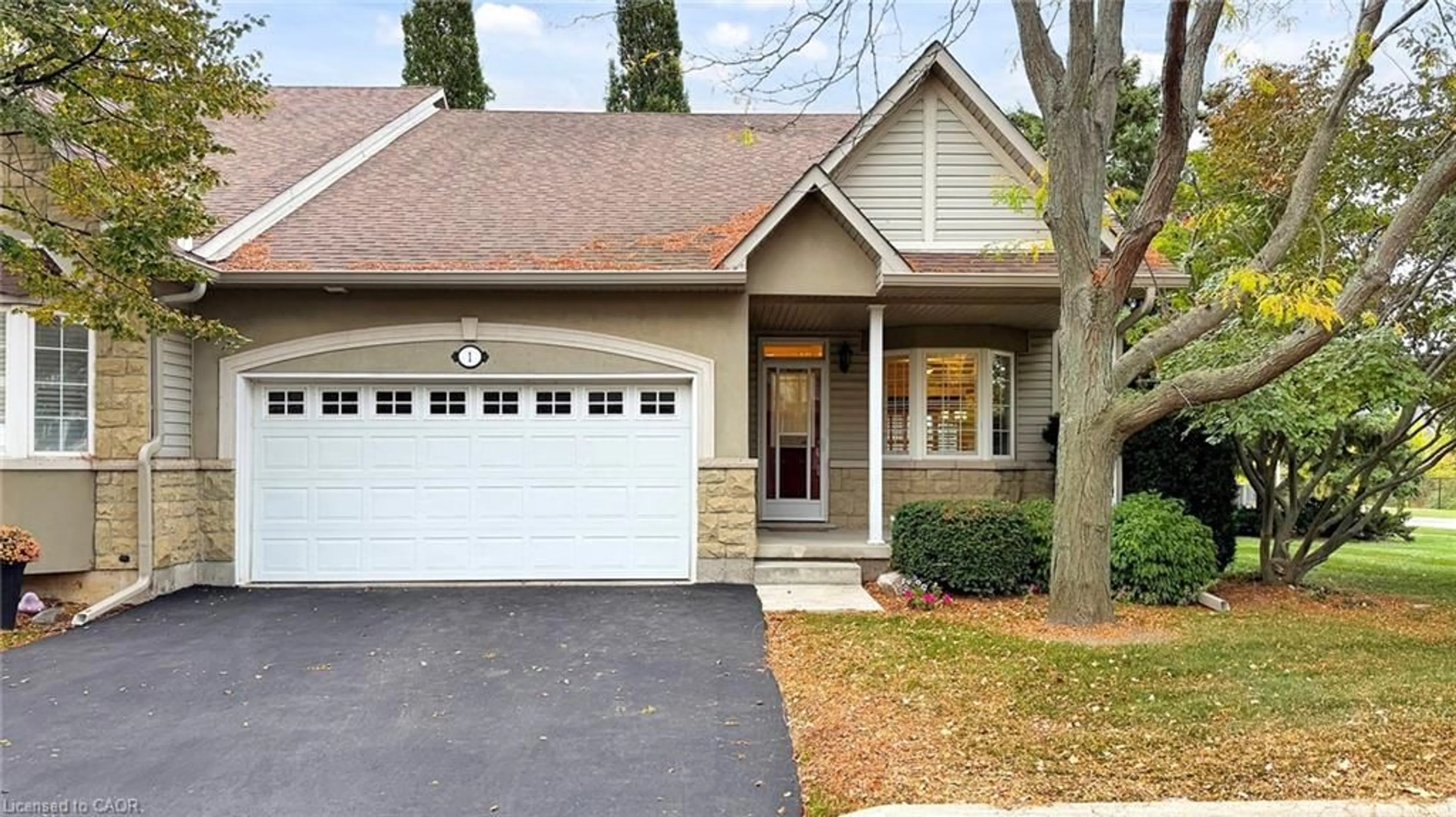 Unknown for 212 Stonehenge Dr #1, Hamilton Ontario L9K 1N5