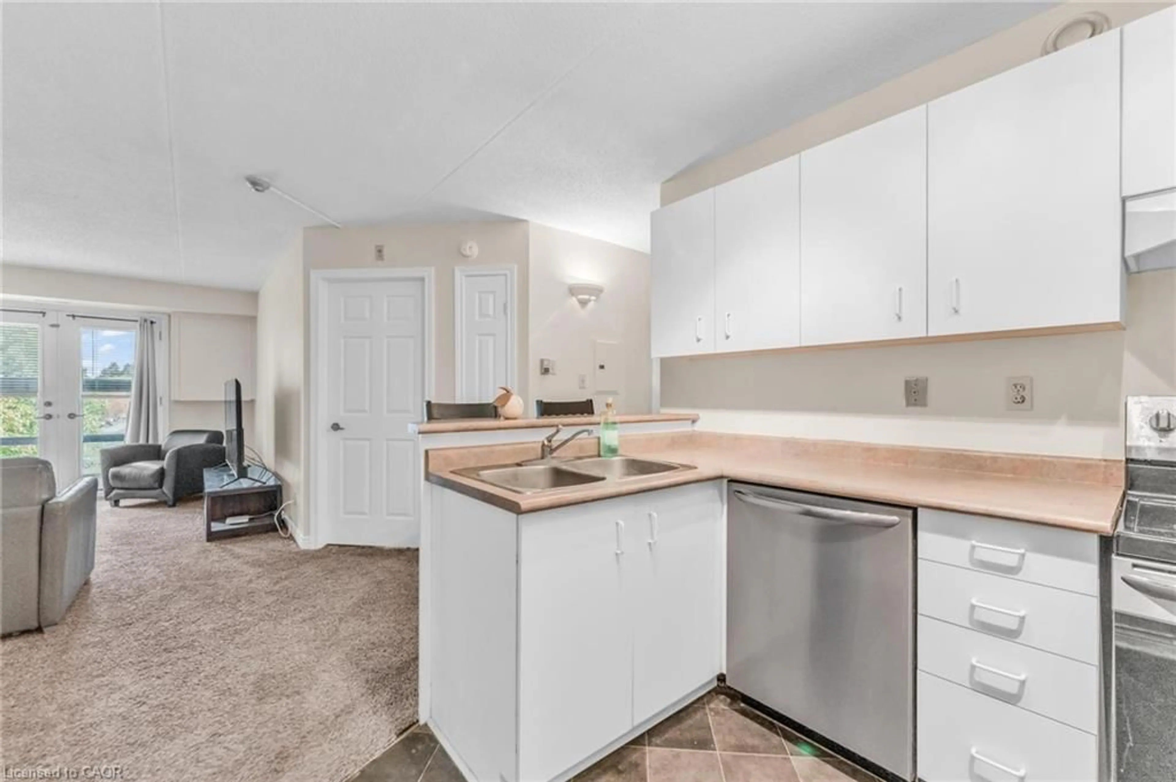 Unknown for 2010 Cleaver Ave #207, Burlington Ontario L7M 4C1