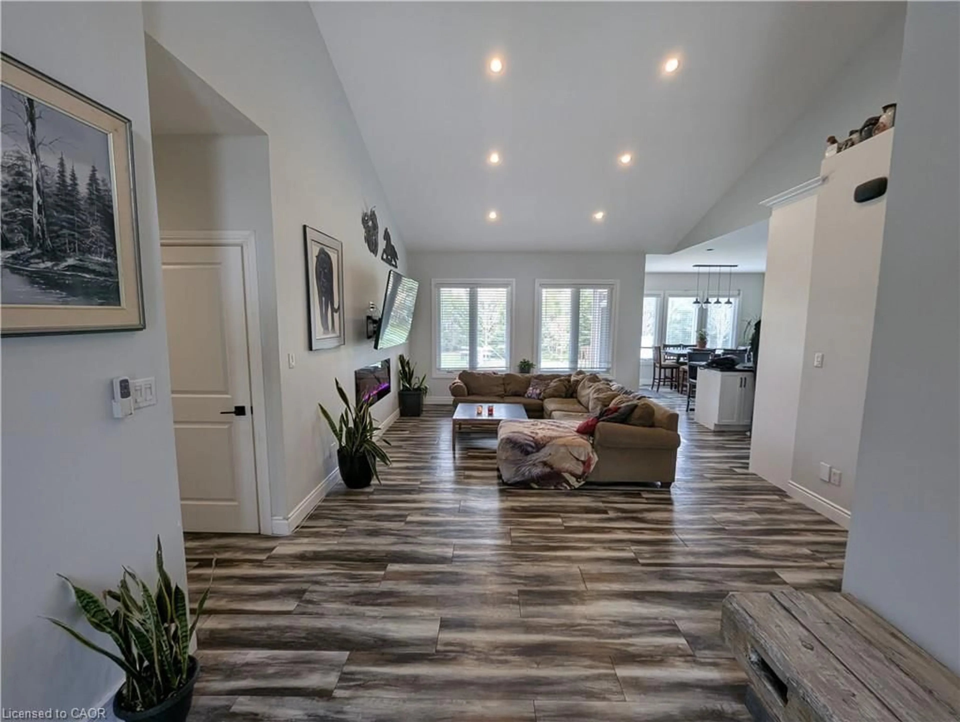 Unknown for 38812 Vienna St, Varna Ontario N0M 2R0